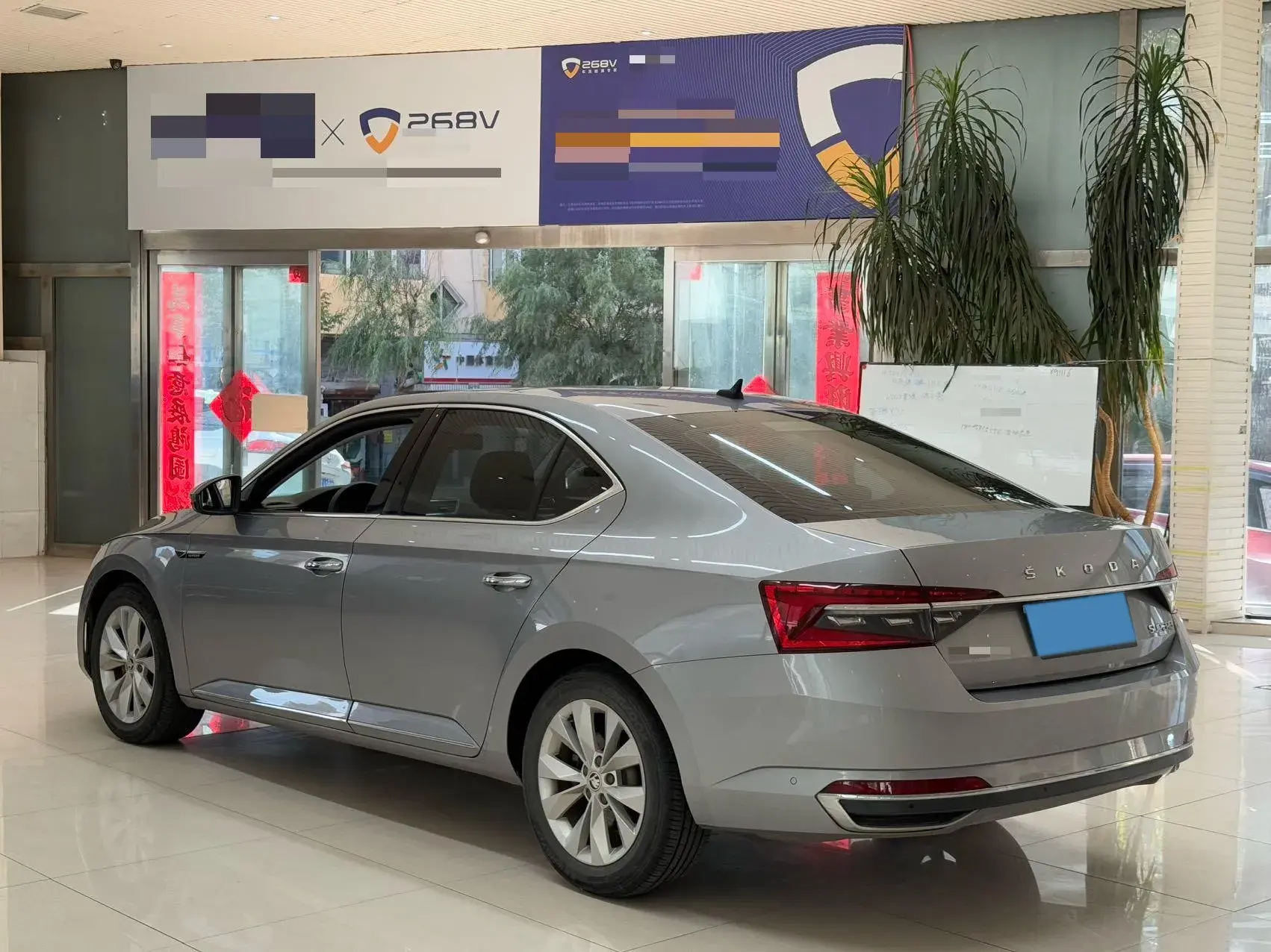 2019 SKODA SUPERB thumbnail 4