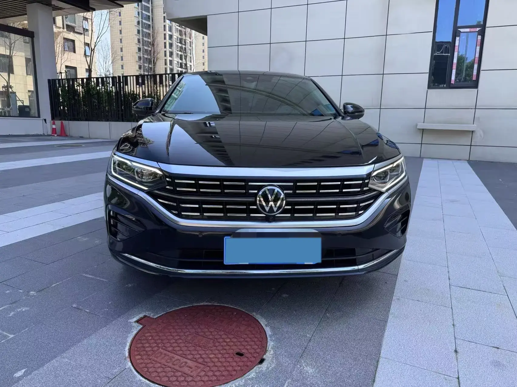 2024 VOLKSWAGEN PASSAT thumbnail 2