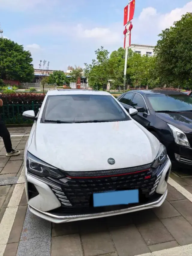 2021 DONGFENG AEOLUS thumbnail 2