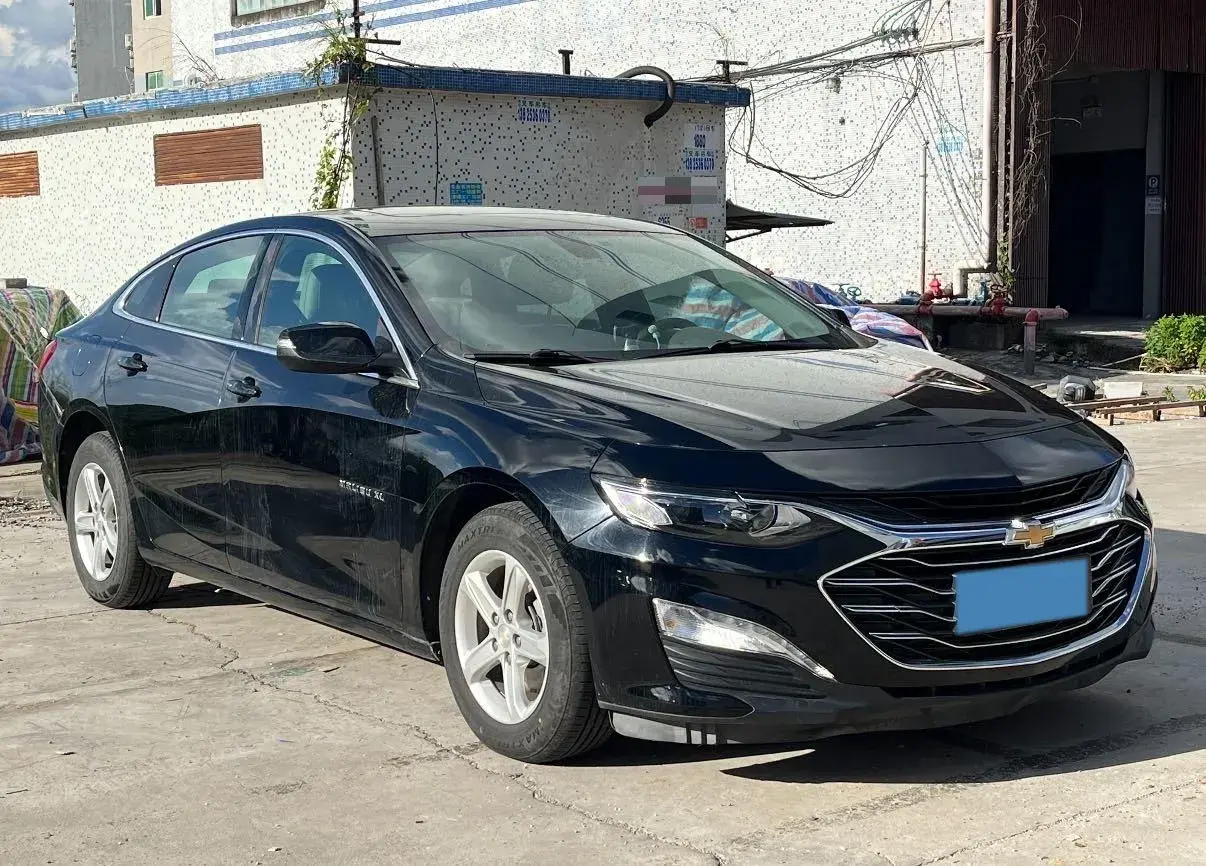 2019 CHEVROLET MALIBU thumbnail 3