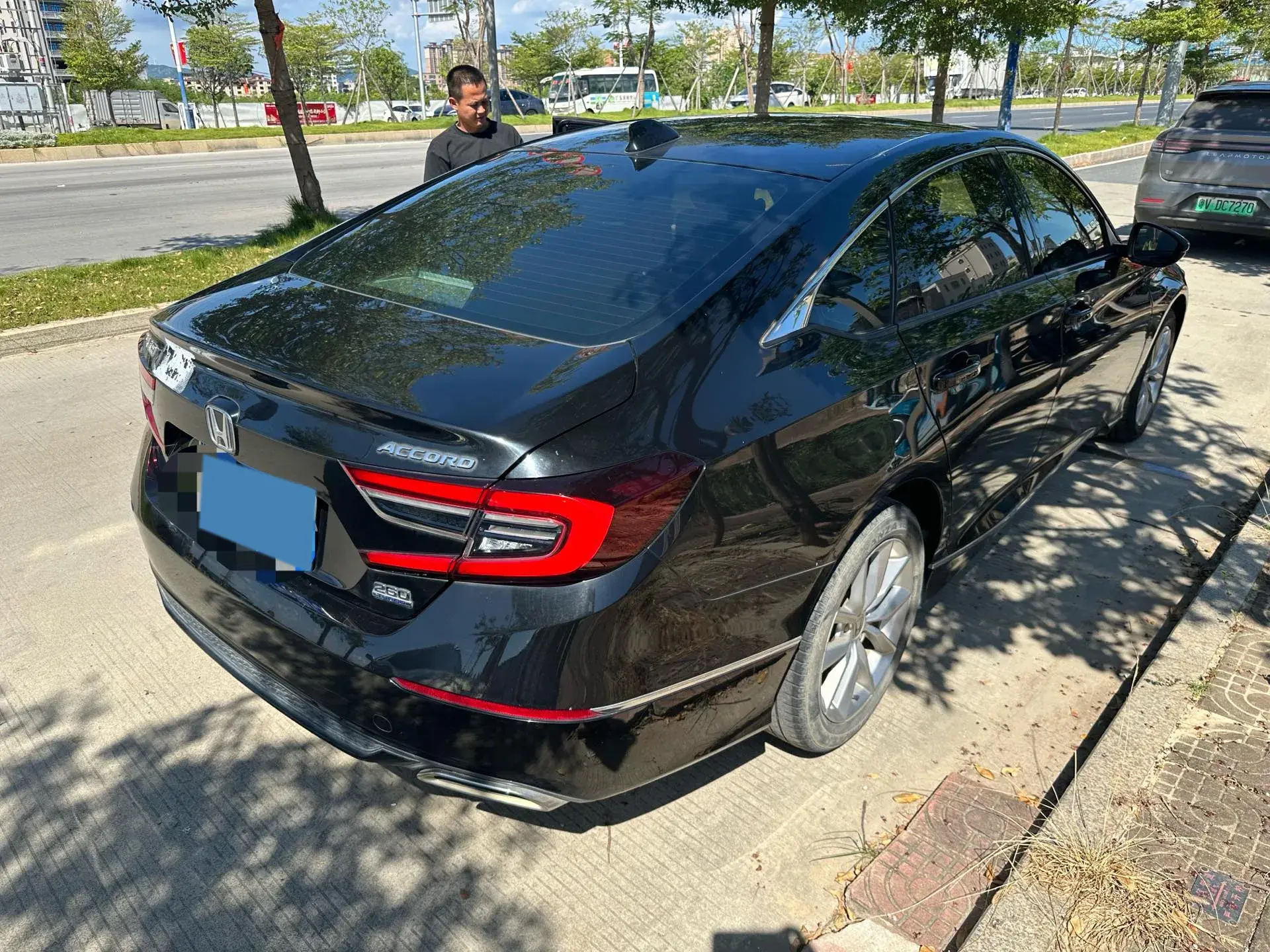 2022 HONDA ACCORD thumbnail 2