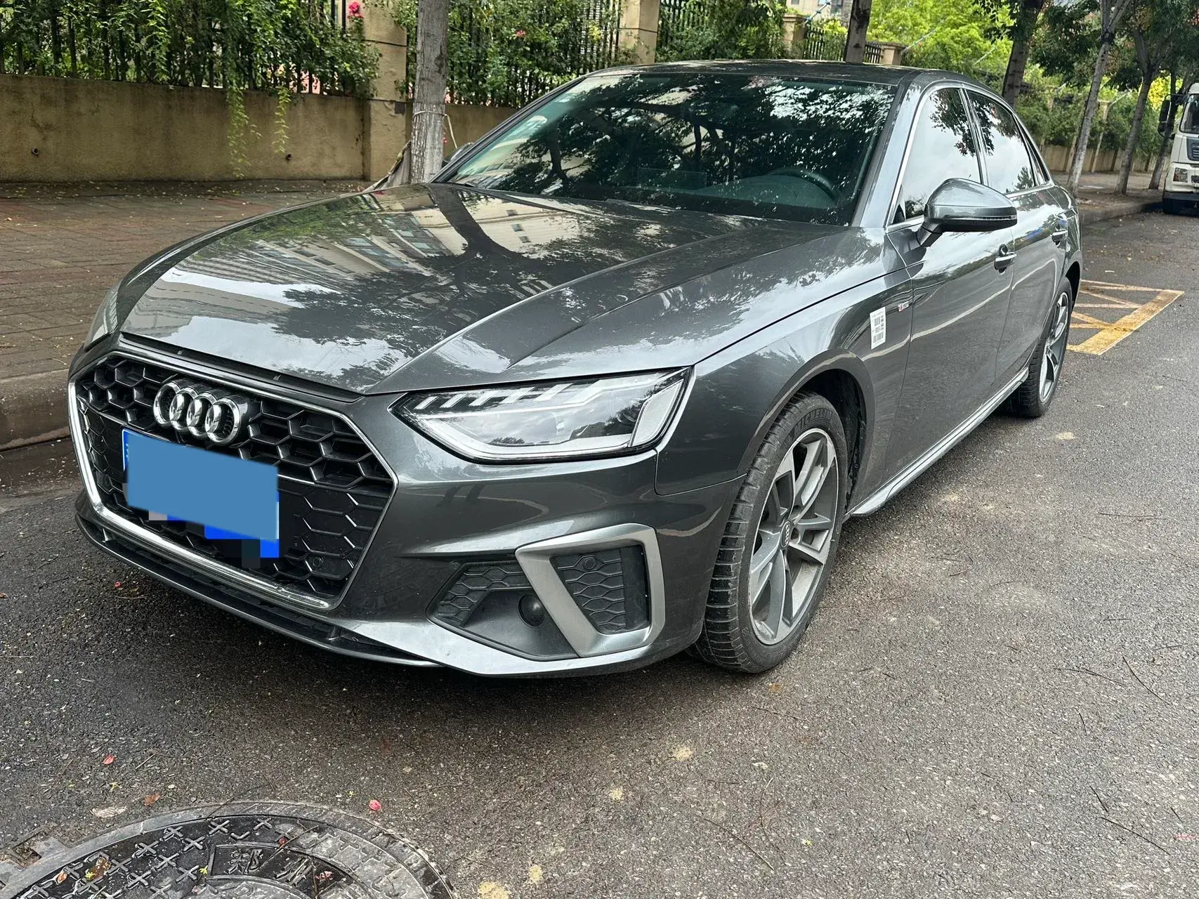 2020 AUDI A4L view 1
