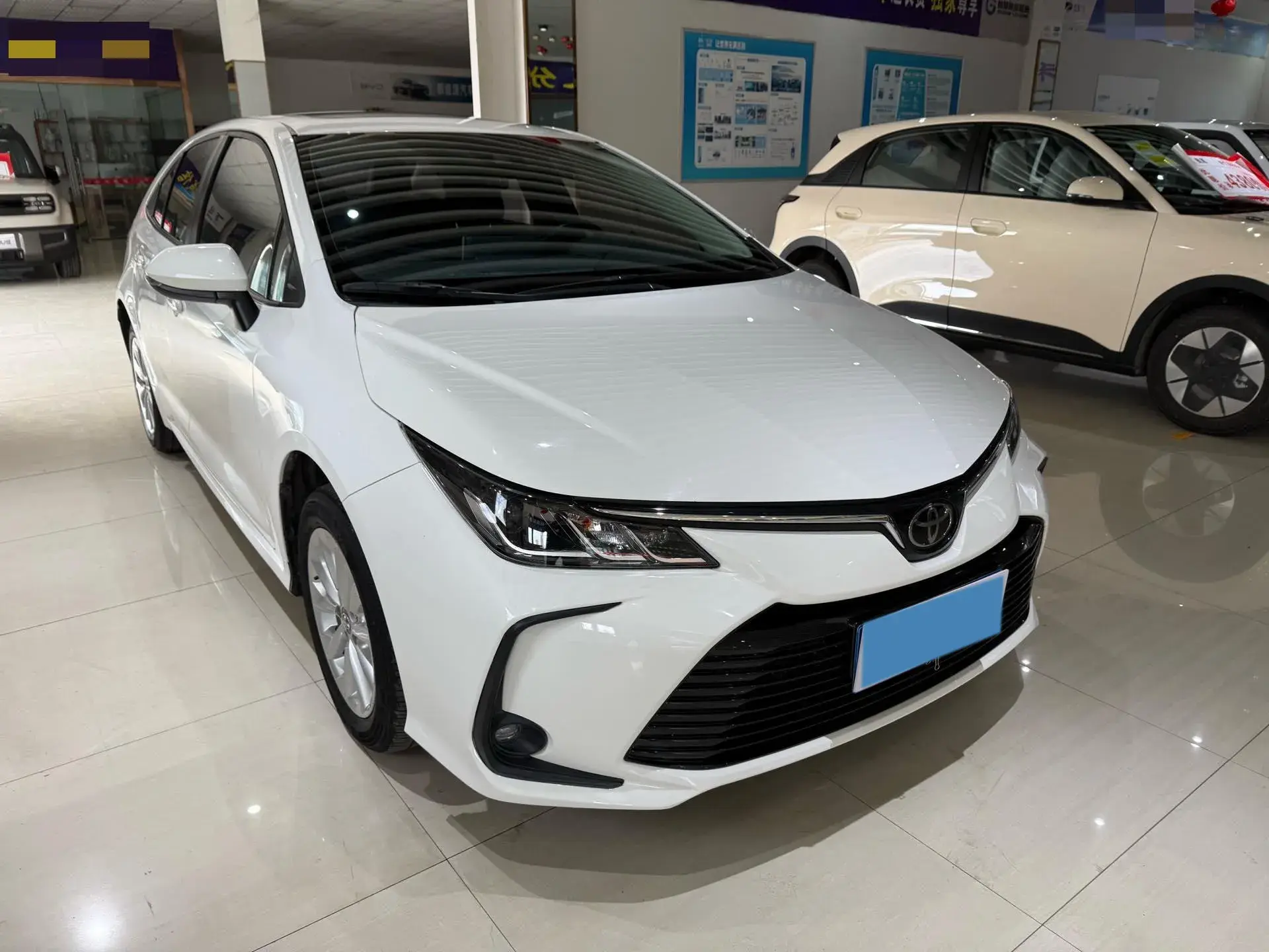 2021 TOYOTA COROLLA thumbnail 2