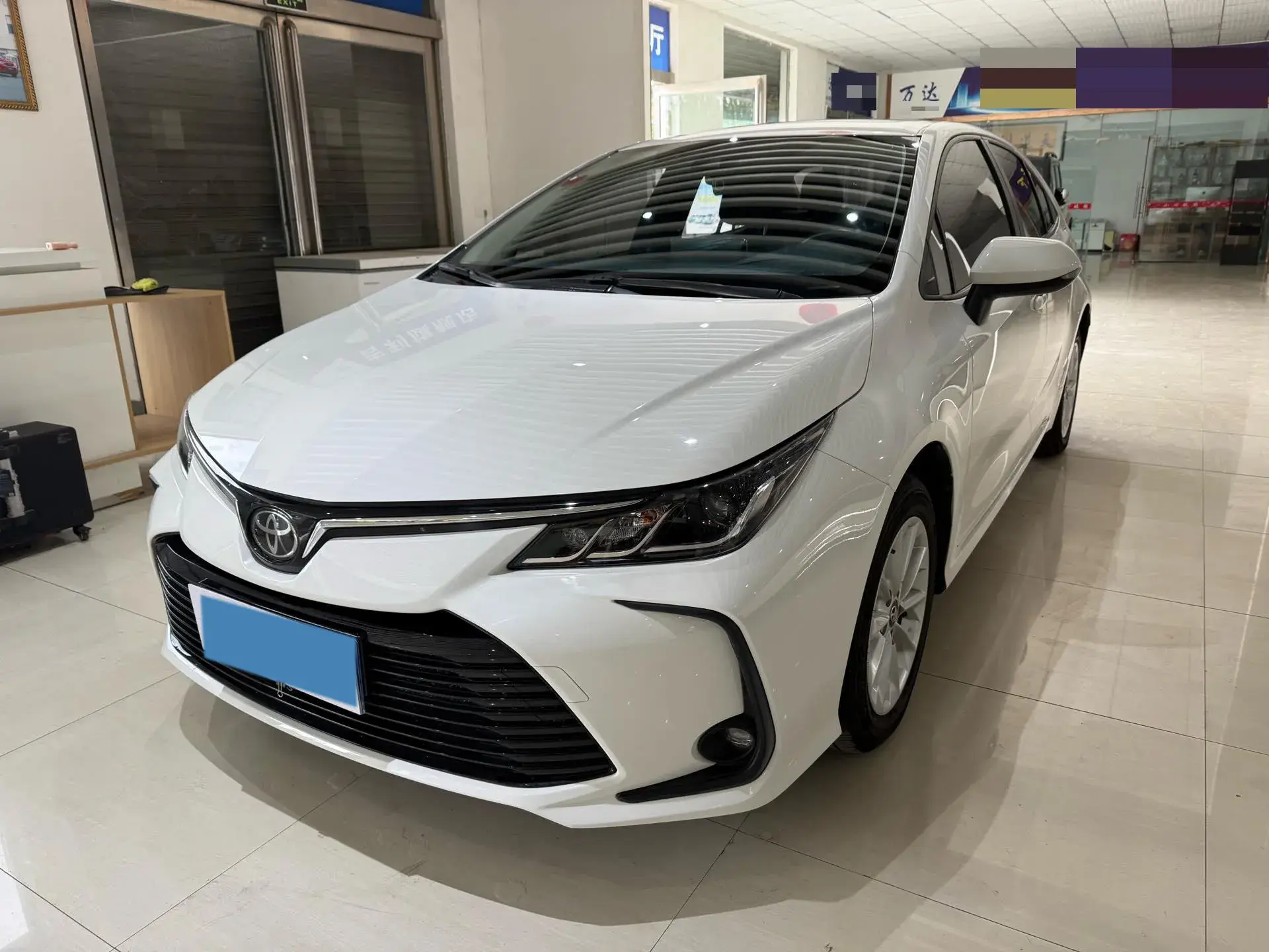 2021 TOYOTA COROLLA view 1
