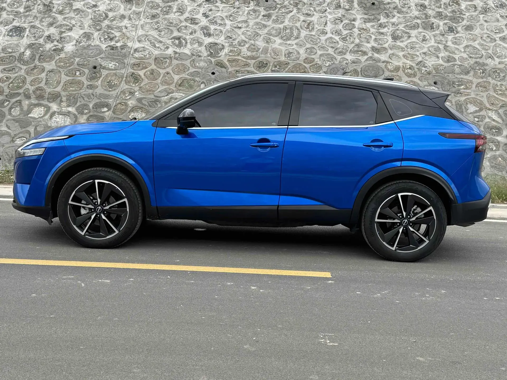 2023 NISSAN QASHQAI thumbnail 2