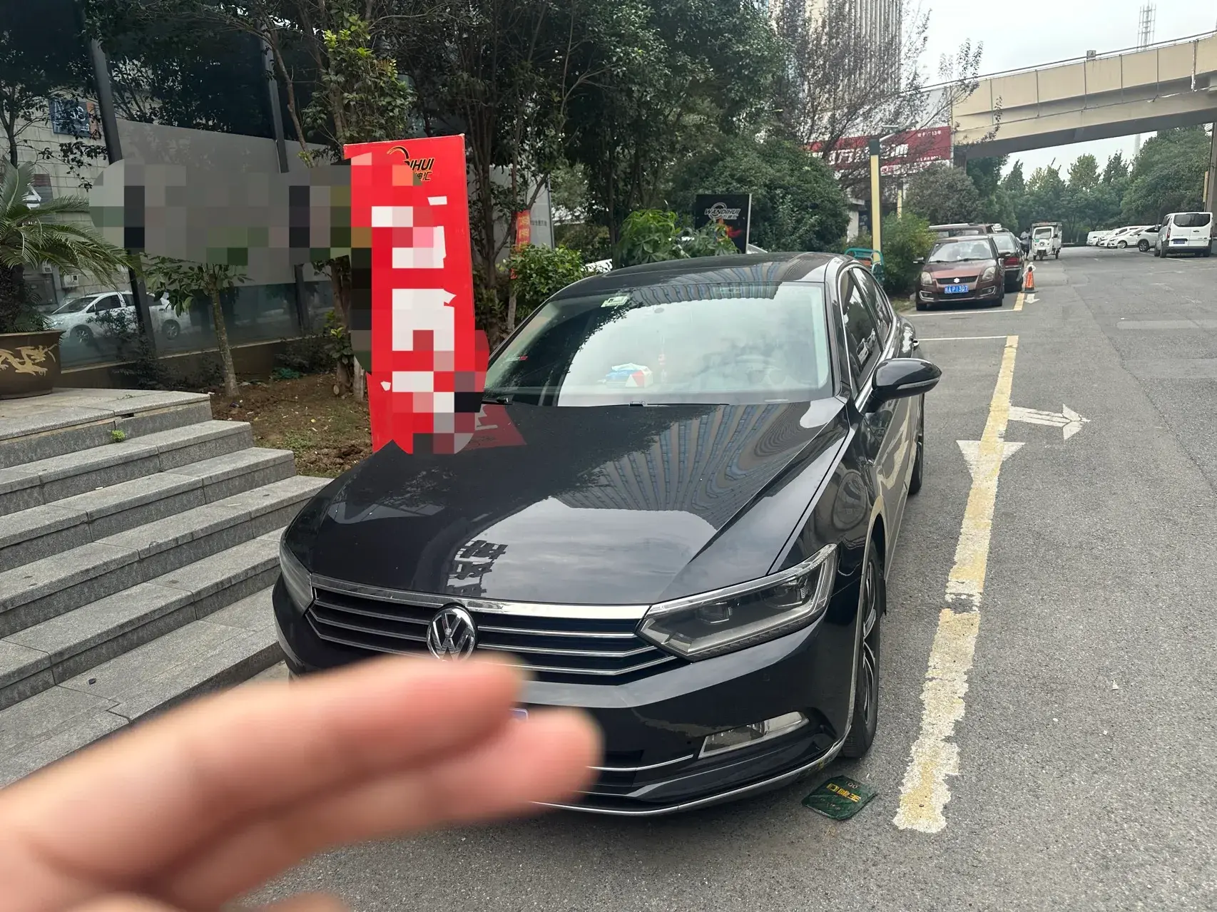 2018 VOLKSWAGEN MAGOTAN view 1