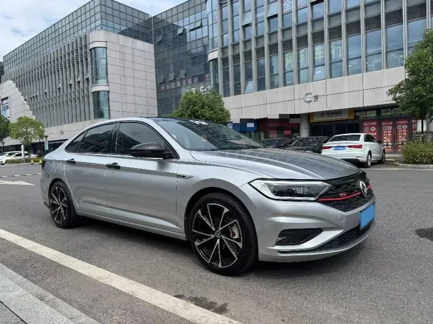 2020 VOLKSWAGEN SAGITAR thumbnail 3