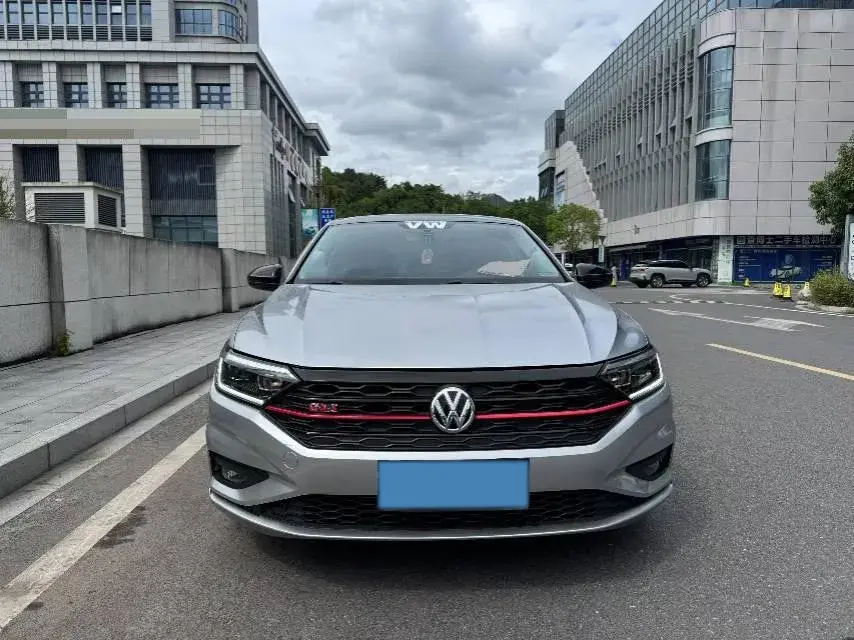 2020 VOLKSWAGEN SAGITAR thumbnail 2