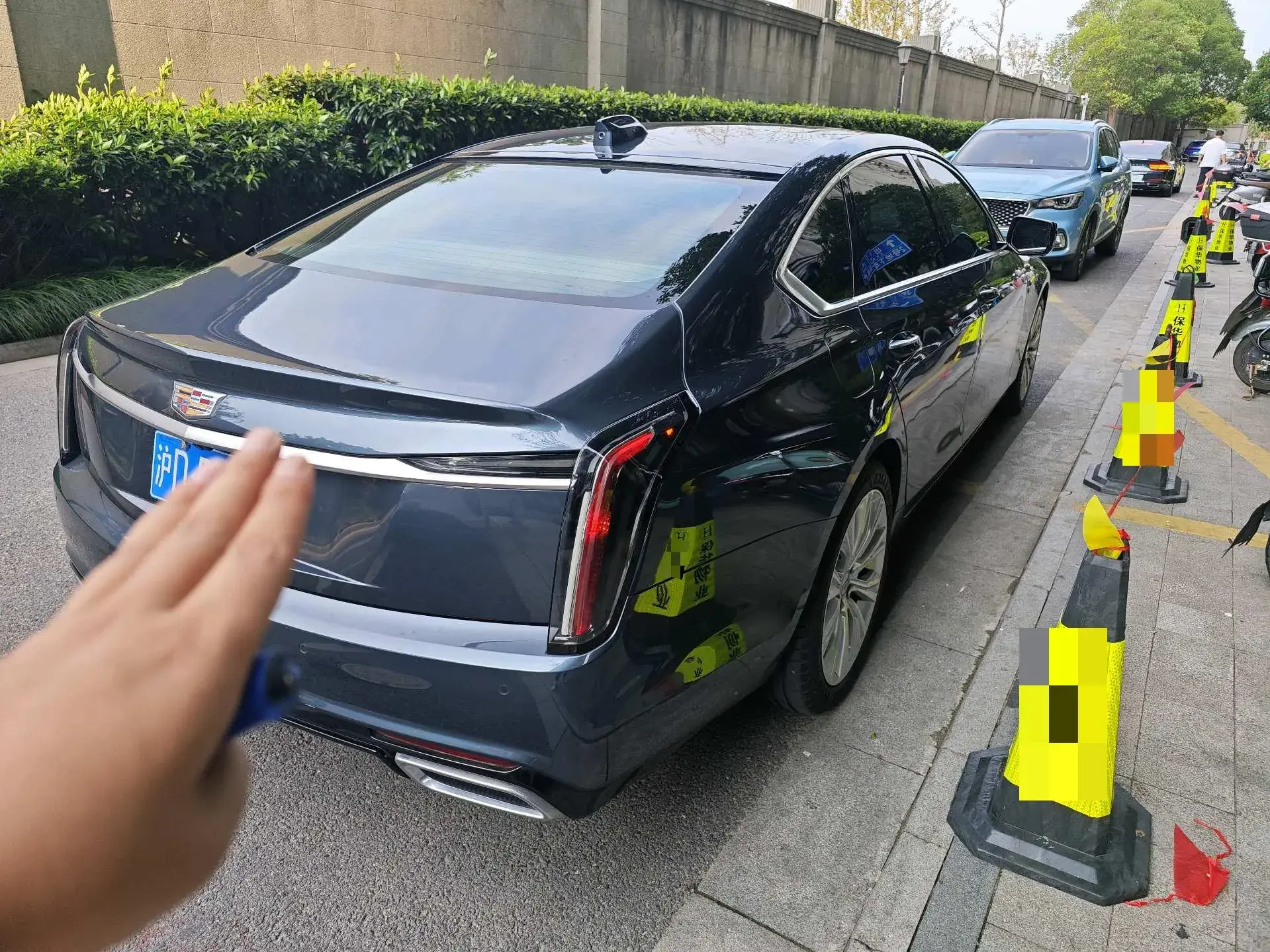 2023 CADILLAC CT6 thumbnail 4