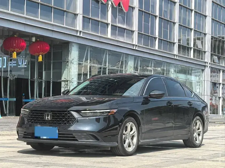 2023 HONDA ACCORD view 1