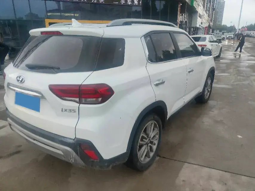 2018 HYUNDAI IX35 thumbnail 4