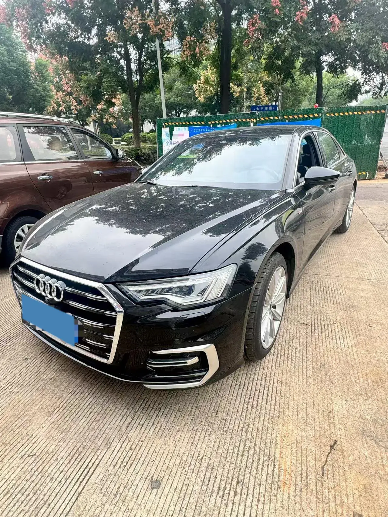 2024 AUDI A6L view 1