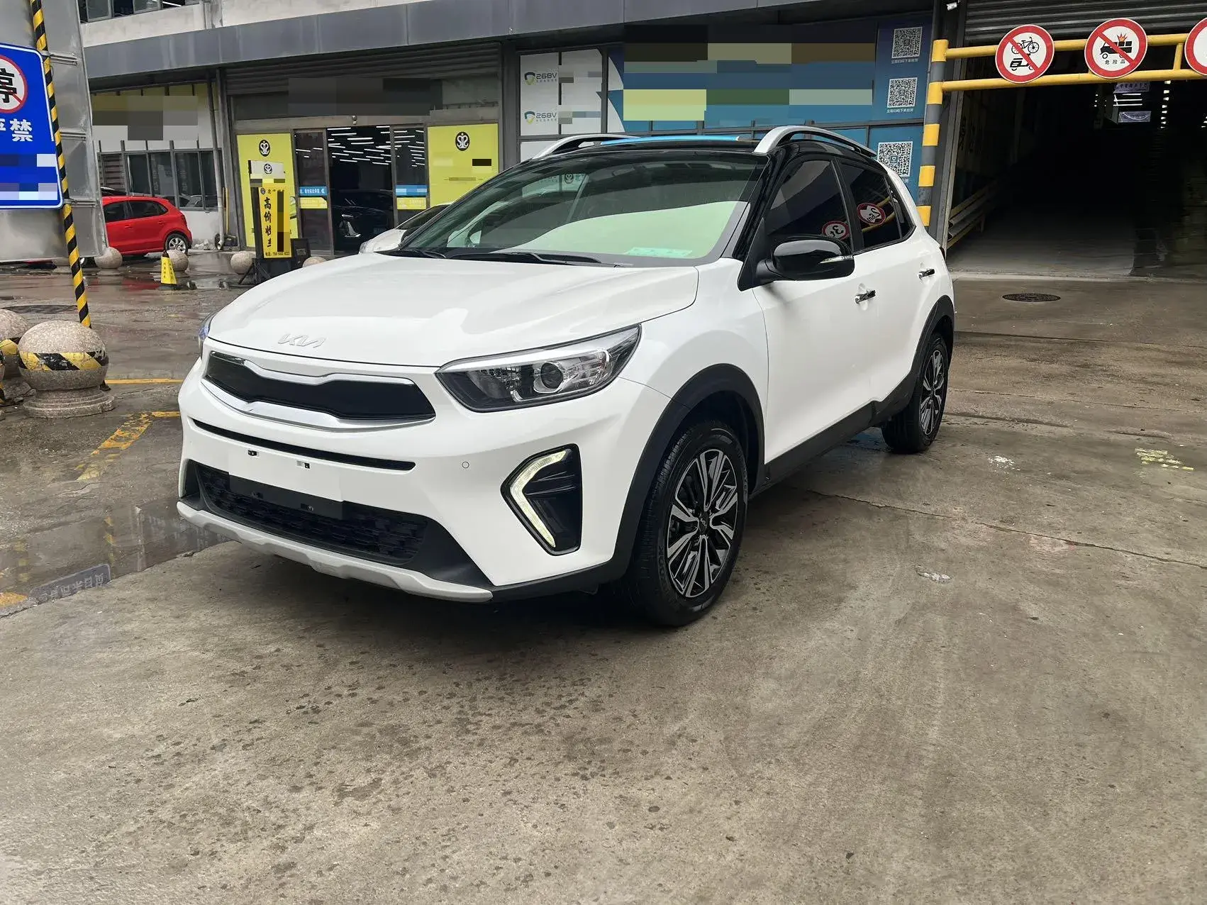 2021 KIA KX1 view 1