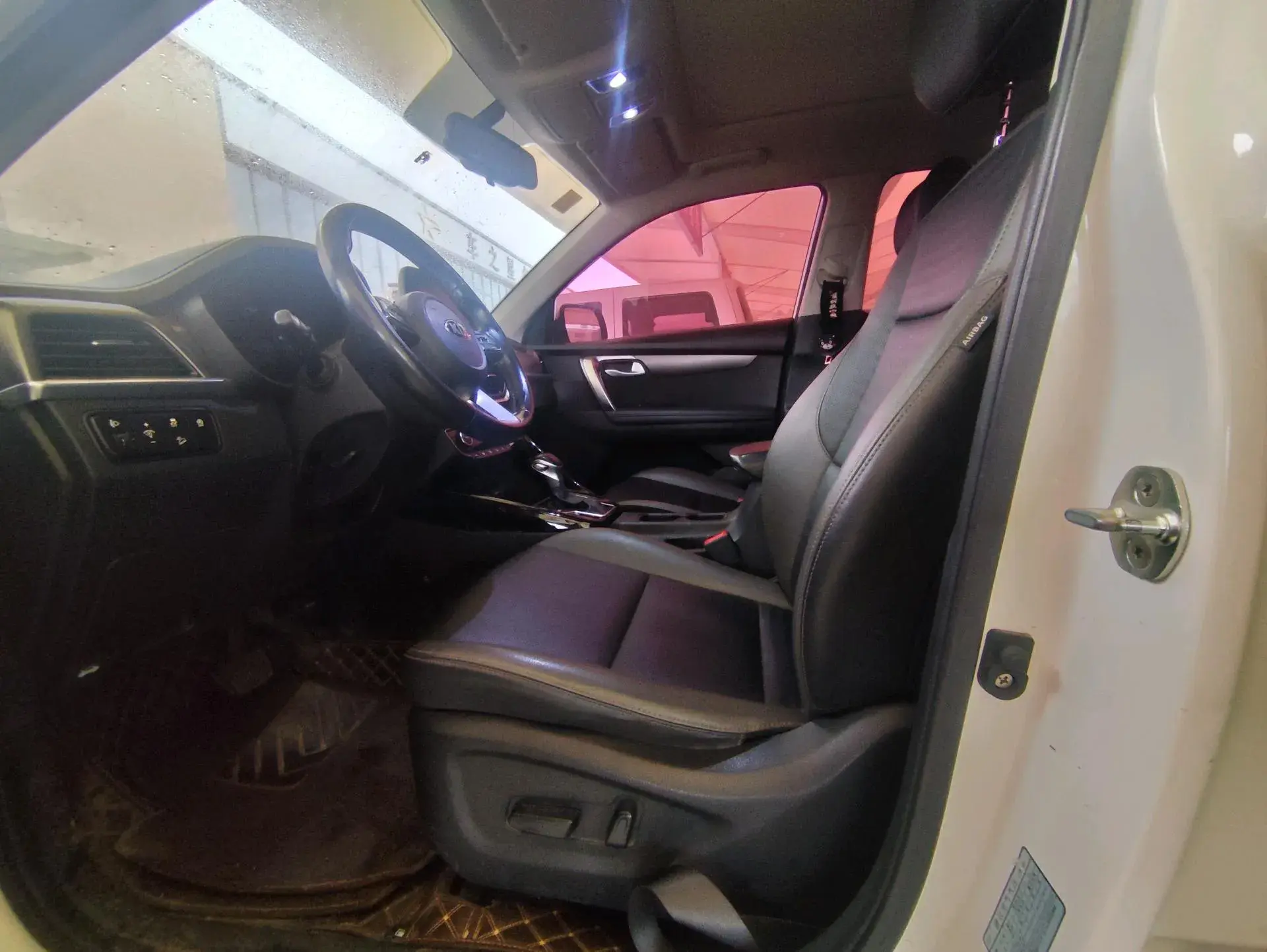 2018 KIA SPORTAGE thumbnail 4