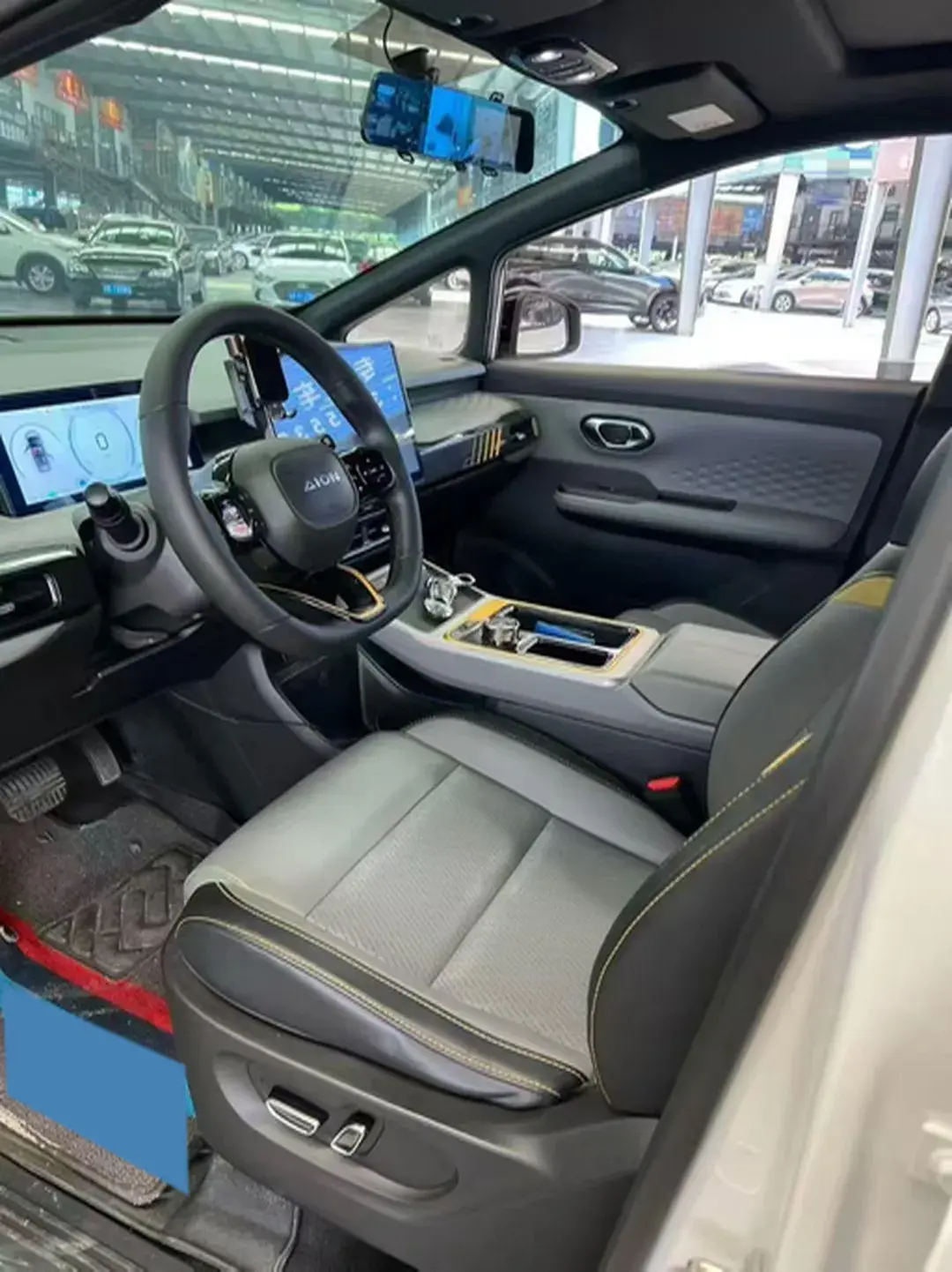 2022 AION Y thumbnail 4