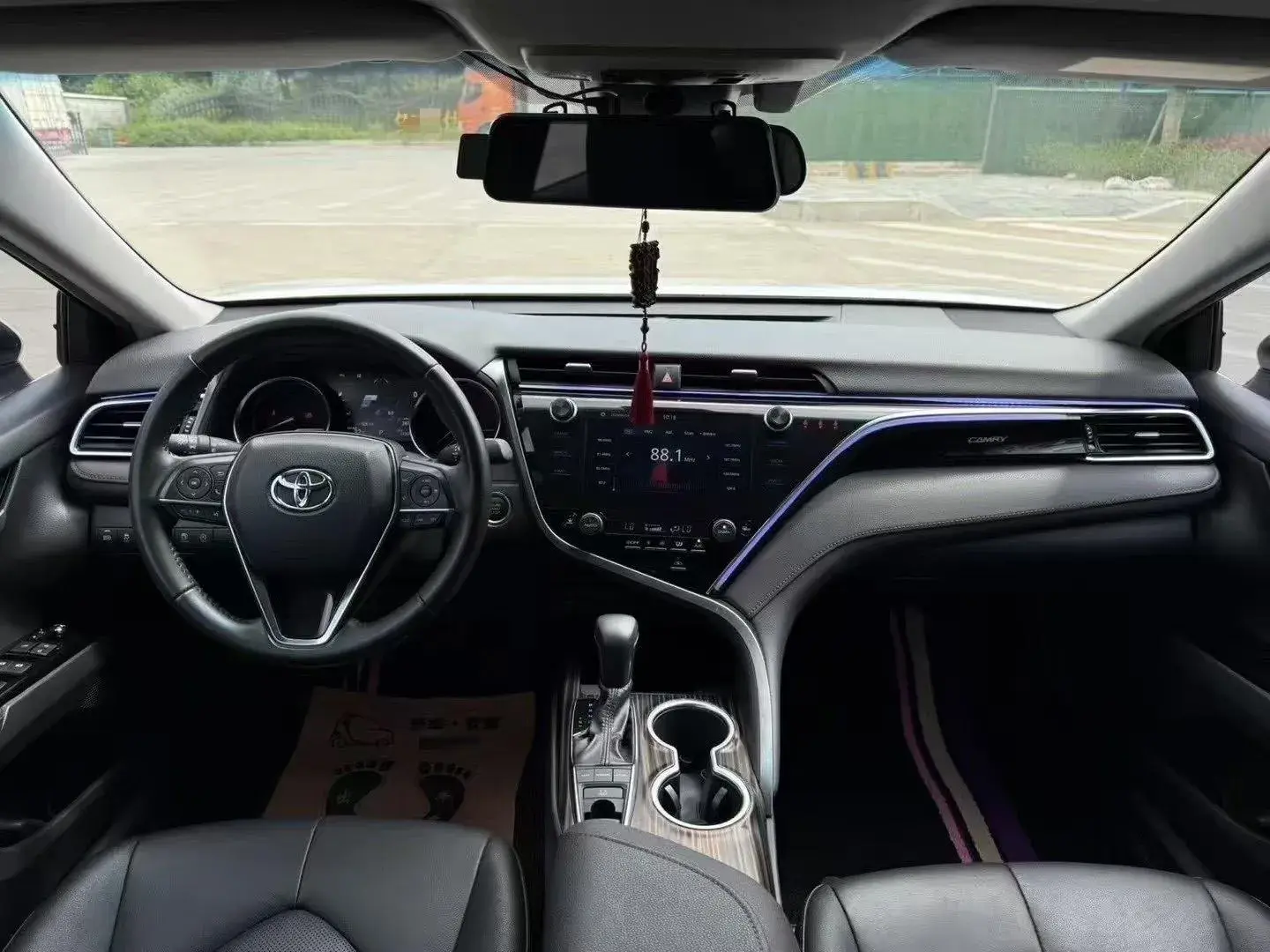 2019 TOYOTA CAMRY thumbnail 4