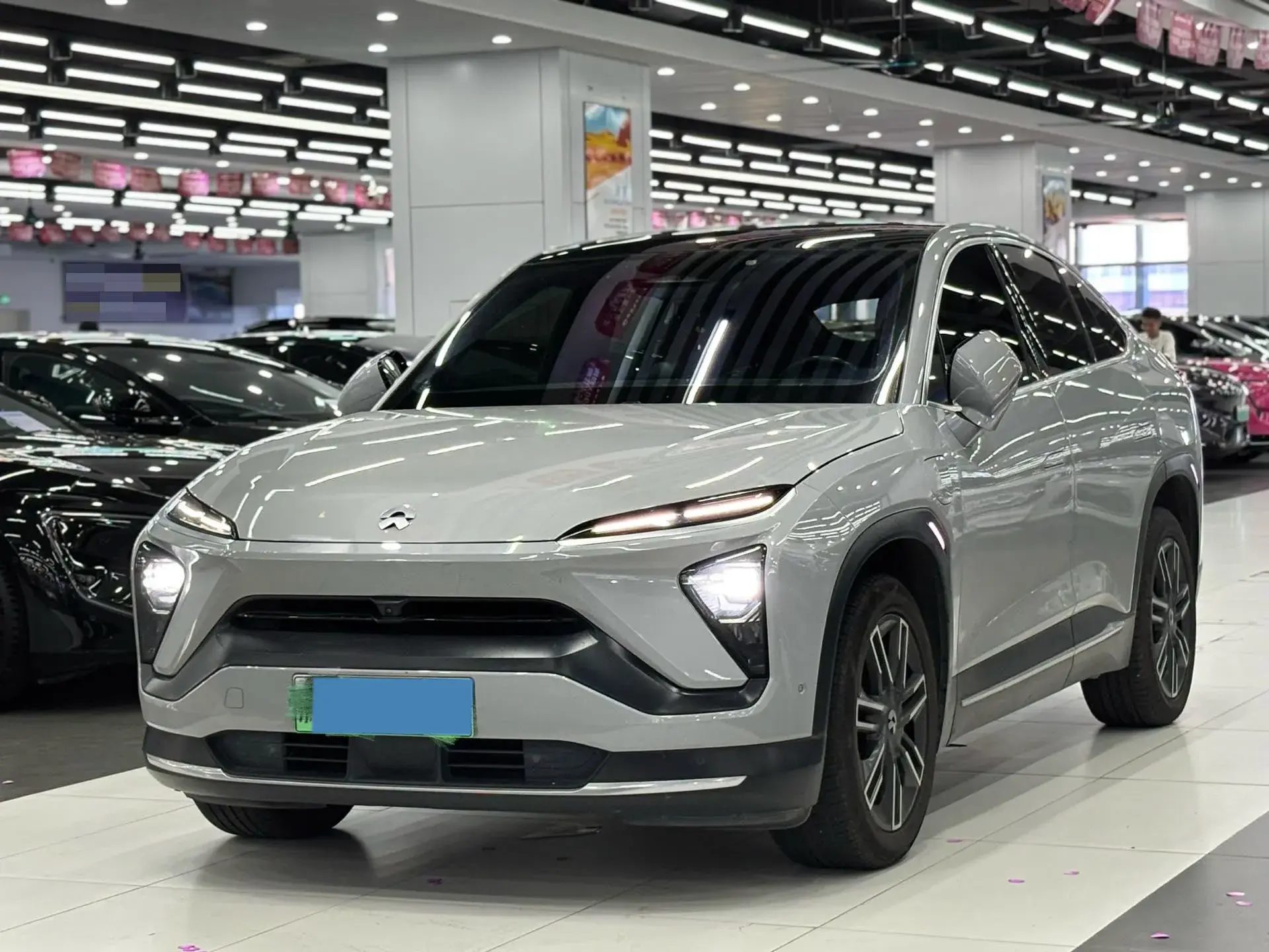 2020 NIO EC6 view 1