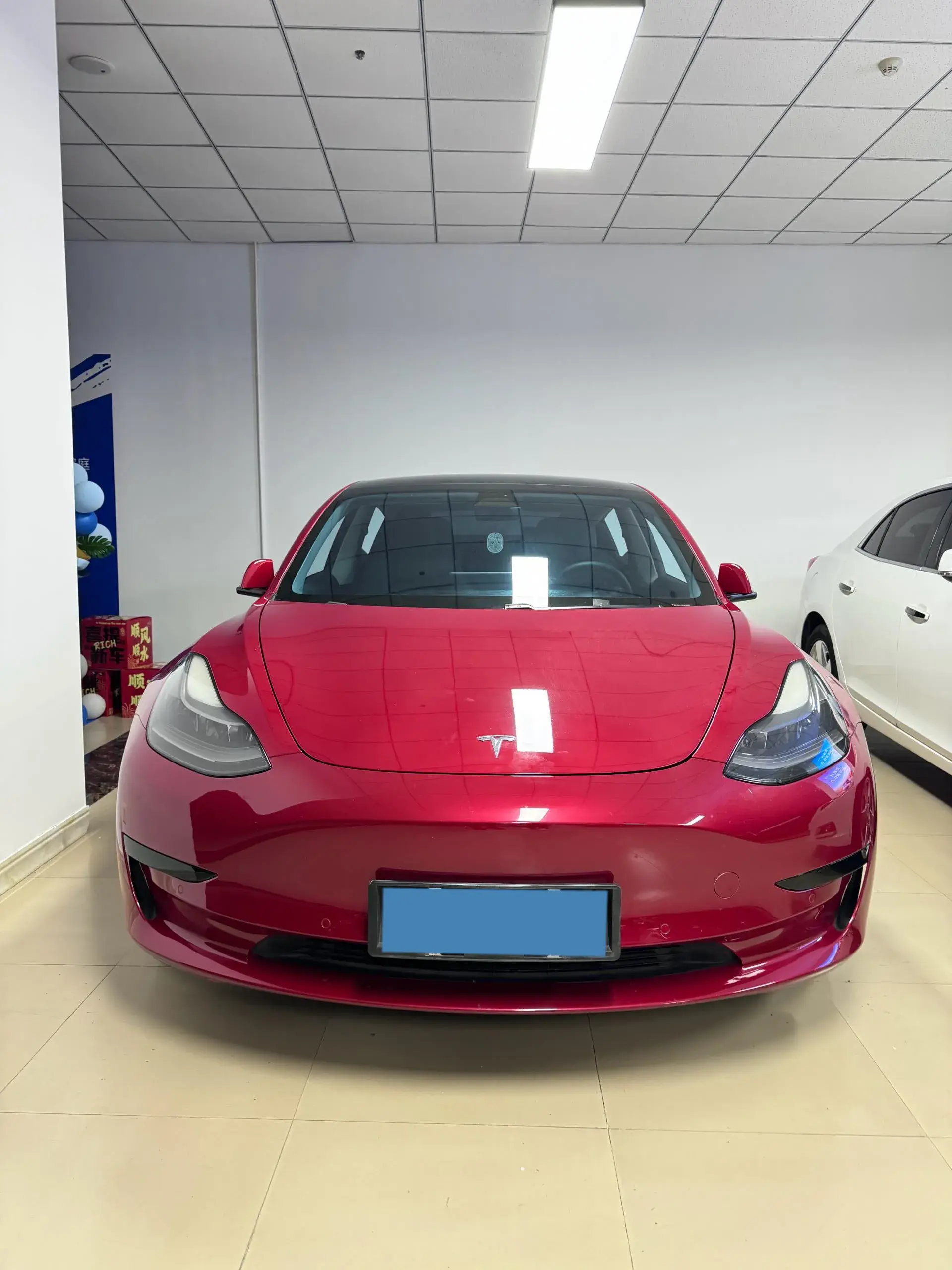 2021 TESLA MODEL thumbnail 2