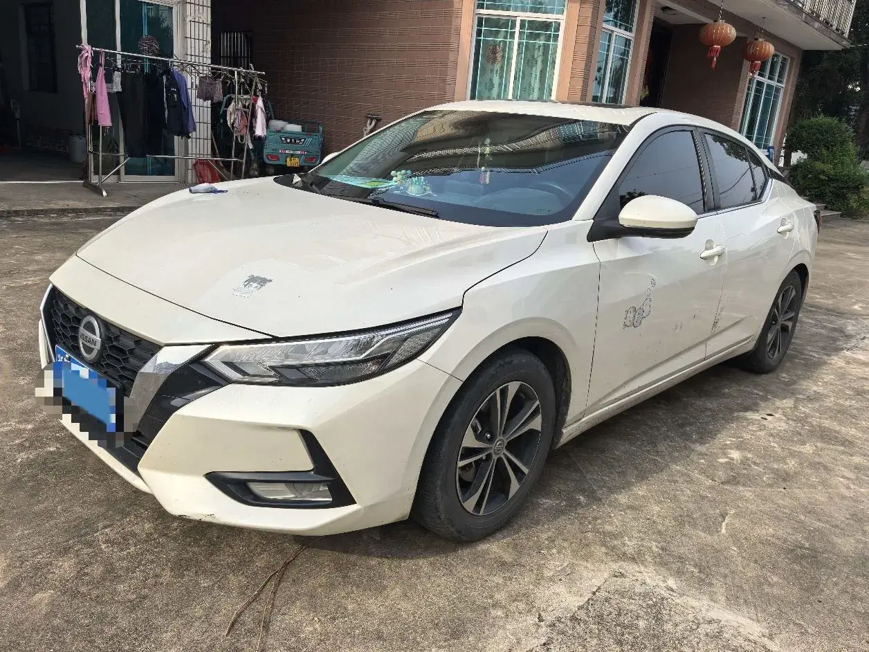 2022 NISSAN SYLPHY view 1