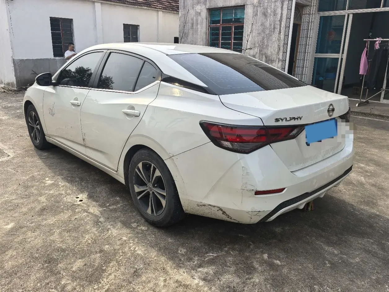 2022 NISSAN SYLPHY thumbnail 4