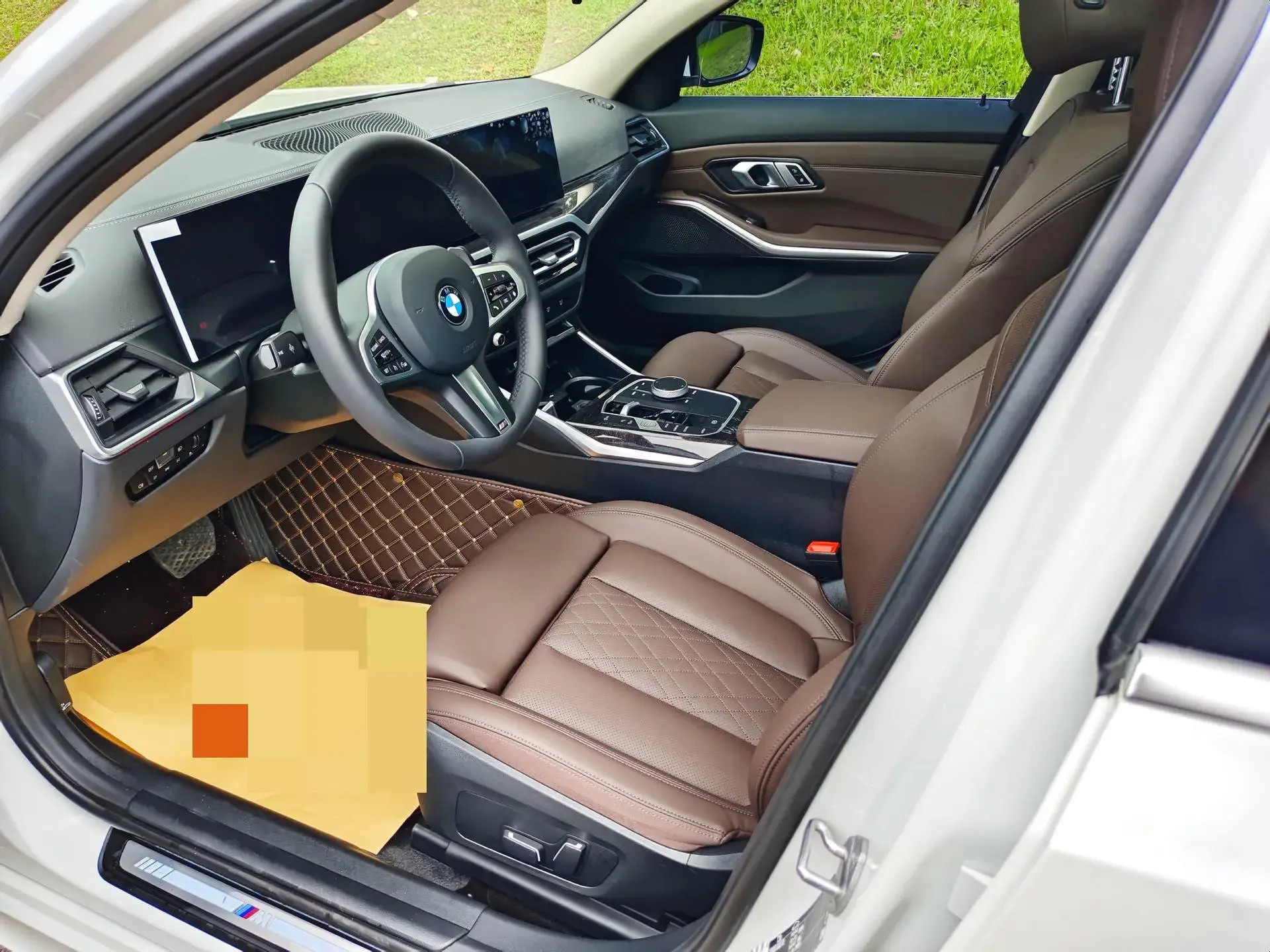 2023 BMW 3 thumbnail 3