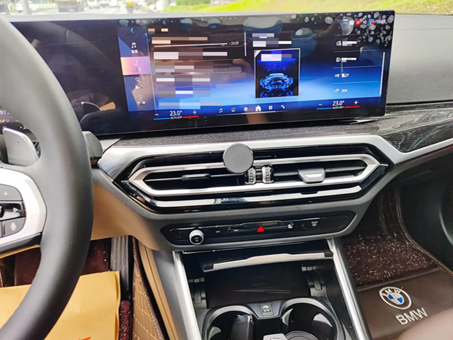 2023 BMW 3 thumbnail 4