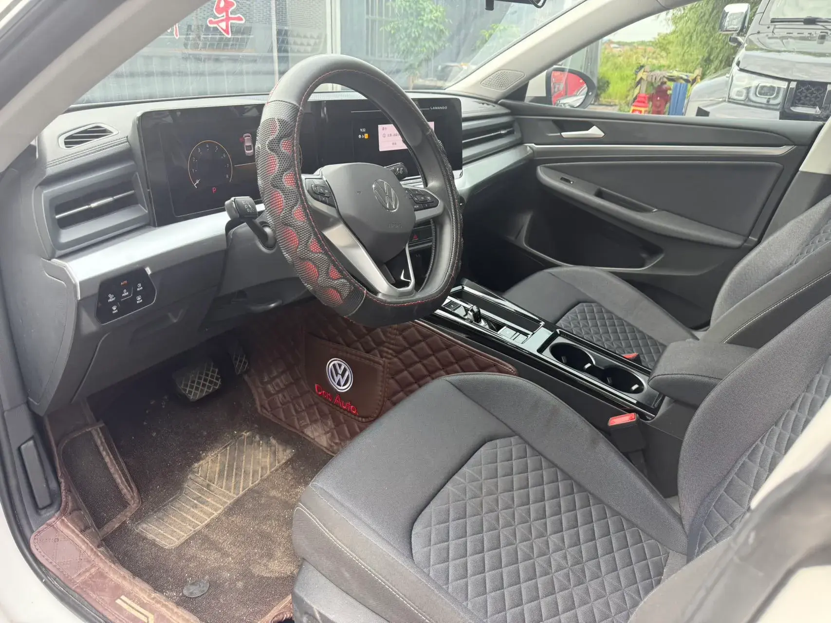 2022 VOLKSWAGEN LAMANDO thumbnail 2