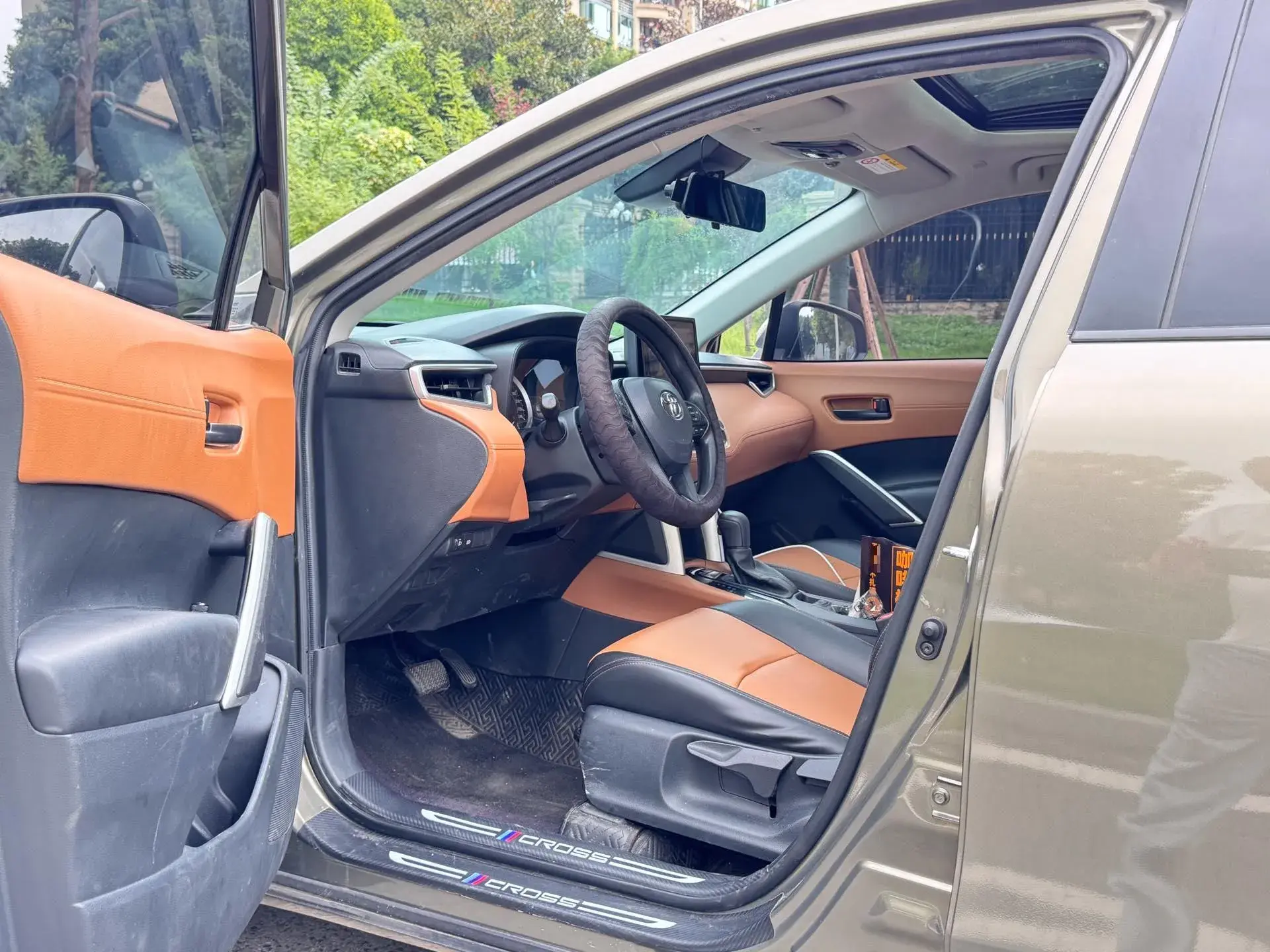 2022 TOYOTA COROLLA thumbnail 4