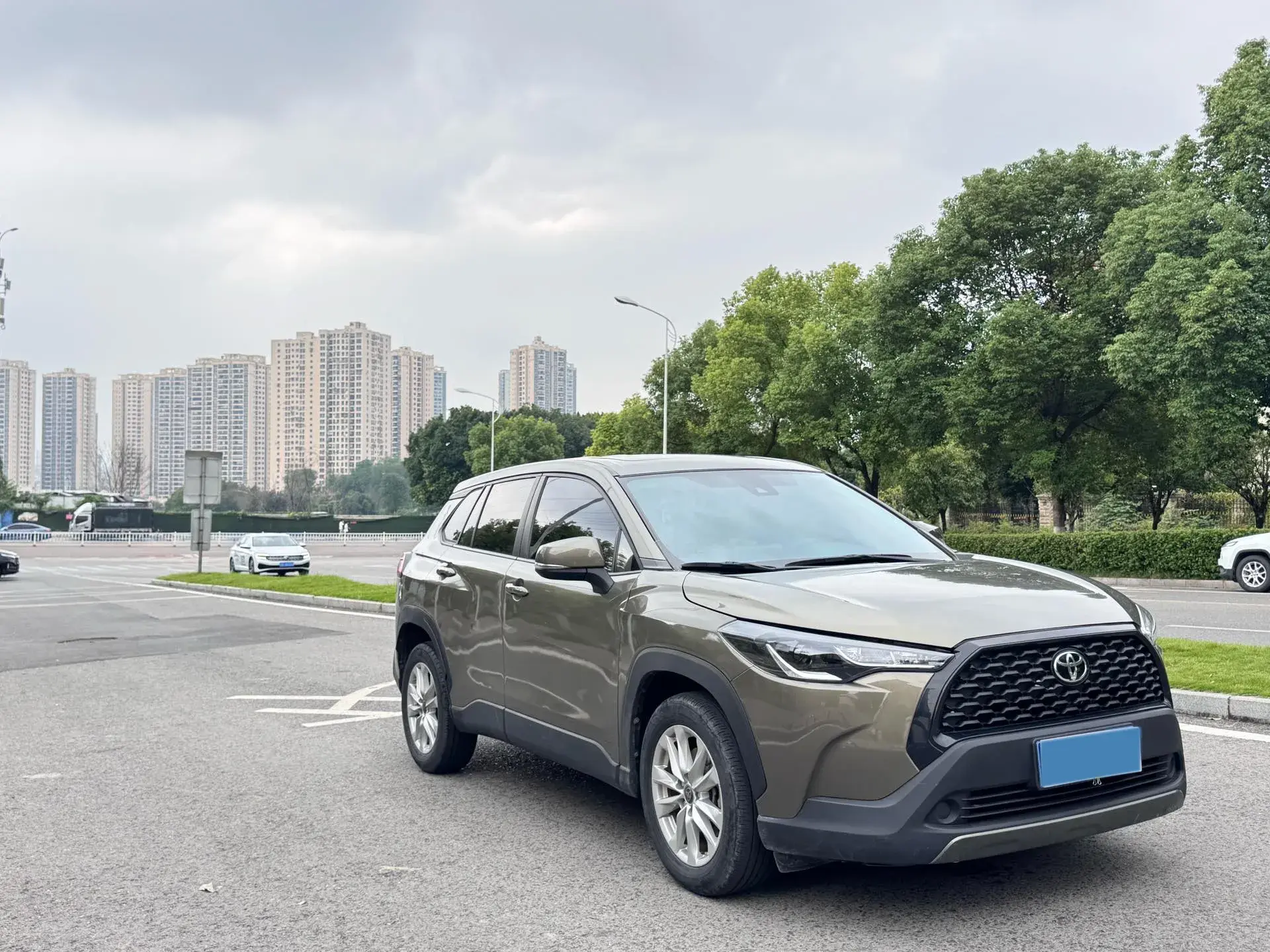 2022 TOYOTA COROLLA thumbnail 3