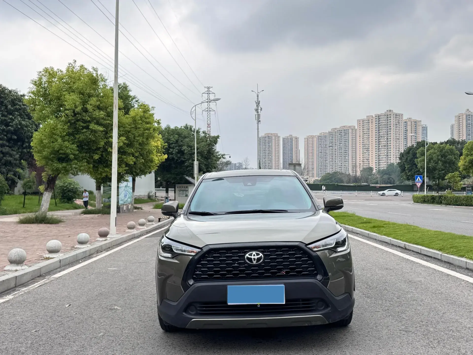 2022 TOYOTA COROLLA thumbnail 2