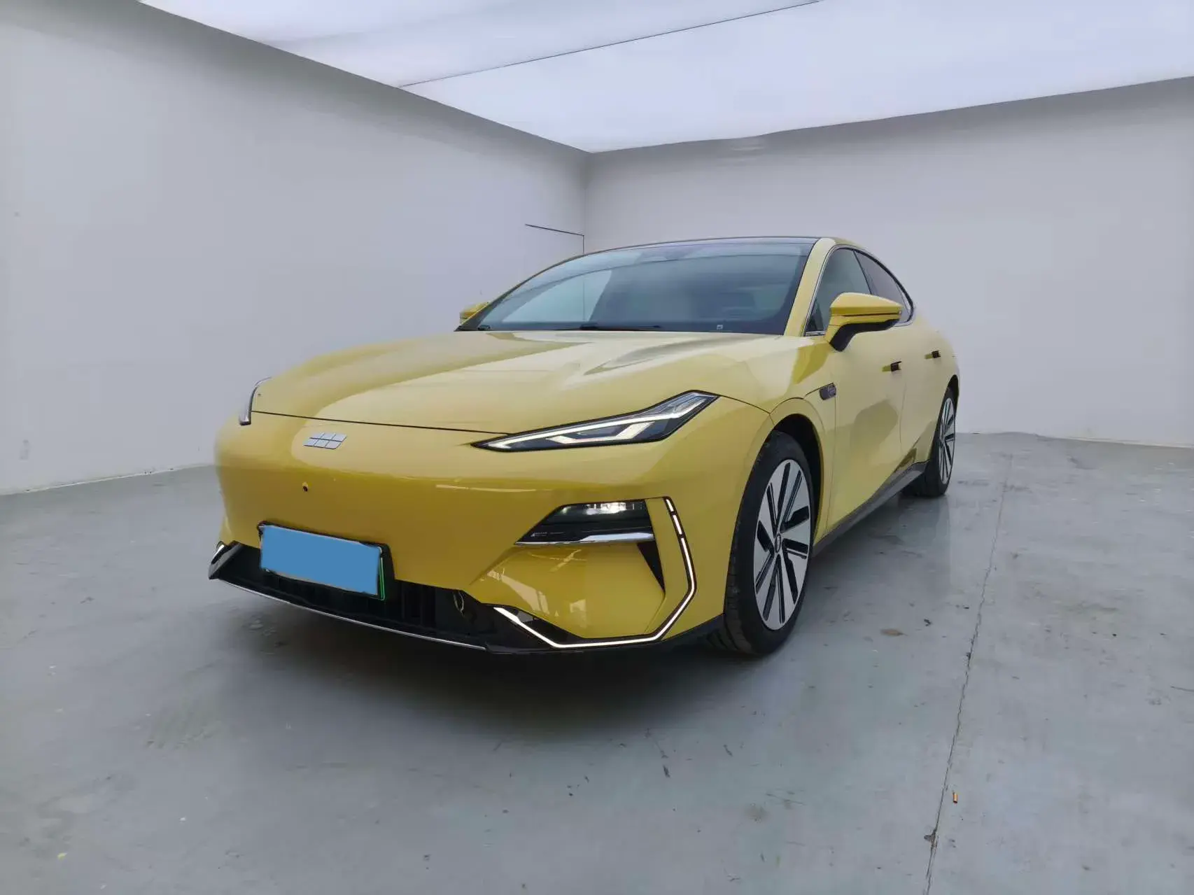 2024 GEELY GALAXY view 1