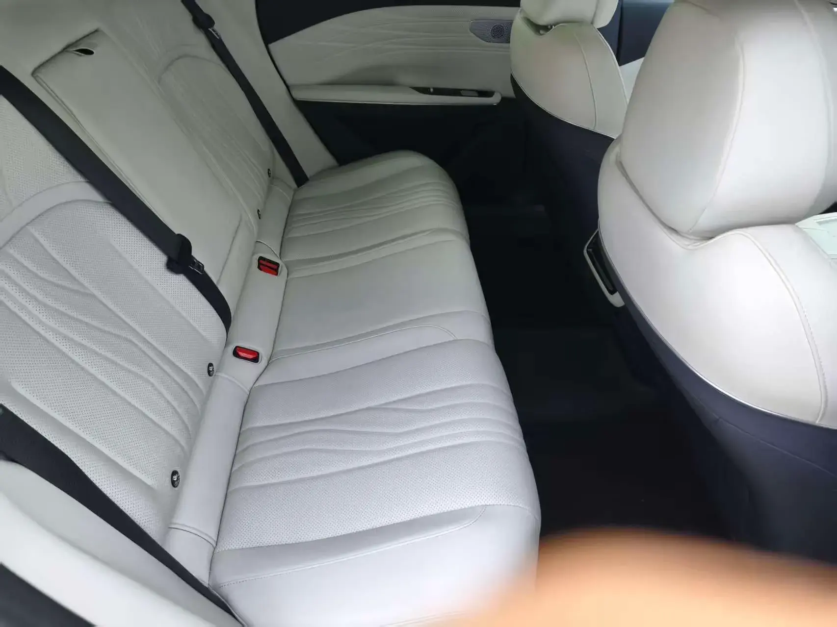 2024 GEELY GALAXY thumbnail 4