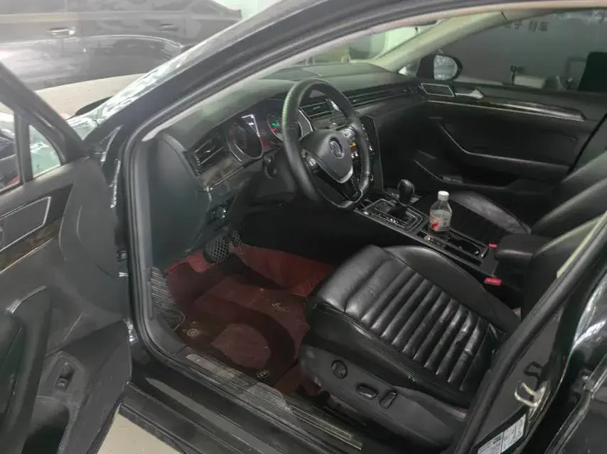 2019 VOLKSWAGEN MAGOTAN thumbnail 2