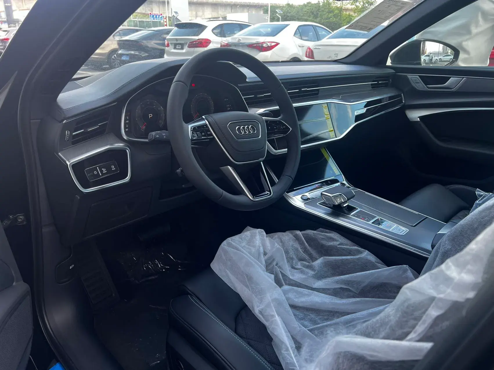 2025 AUDI A6L thumbnail 3