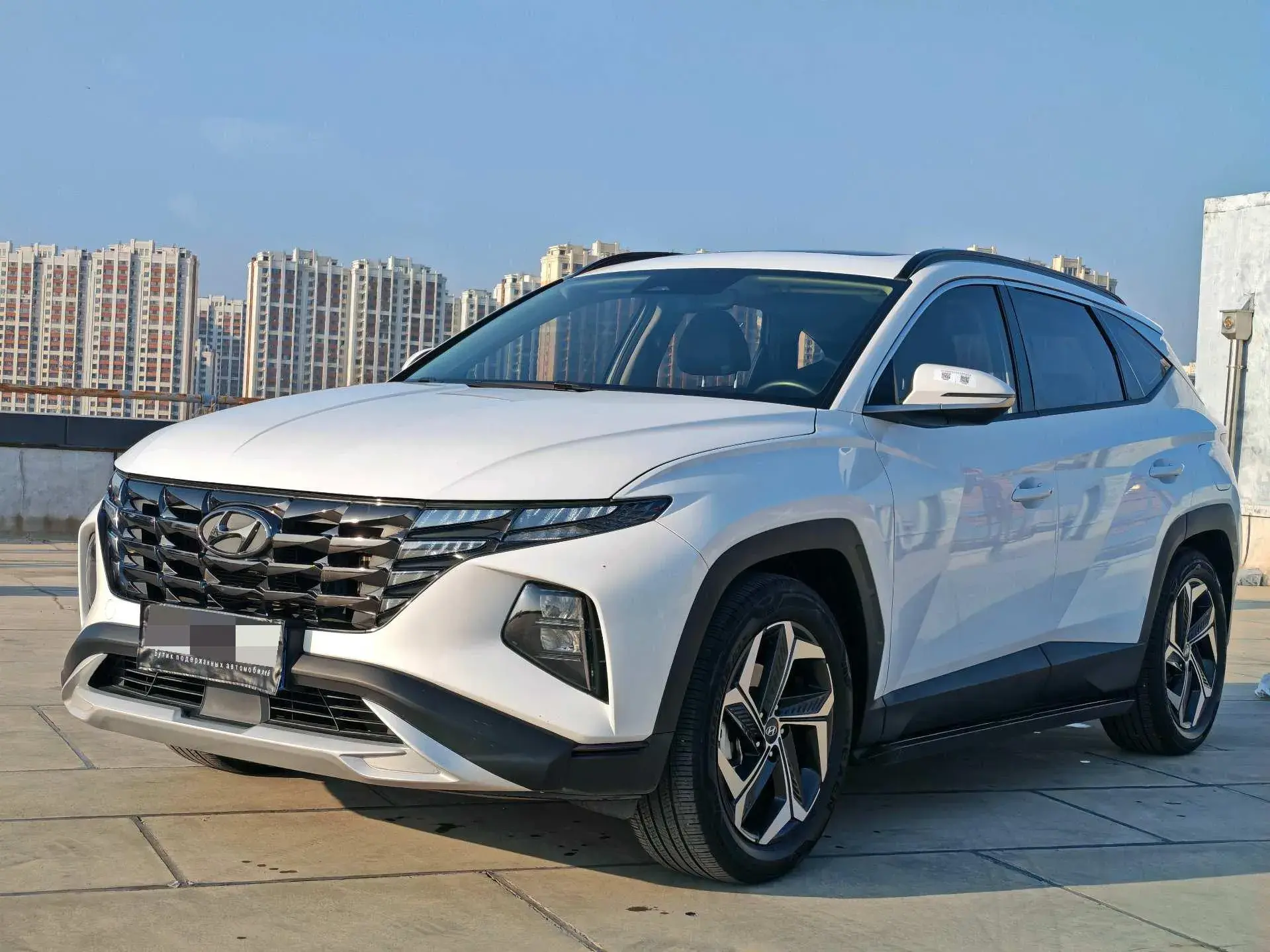 2021 HYUNDAI TUCSON view 1