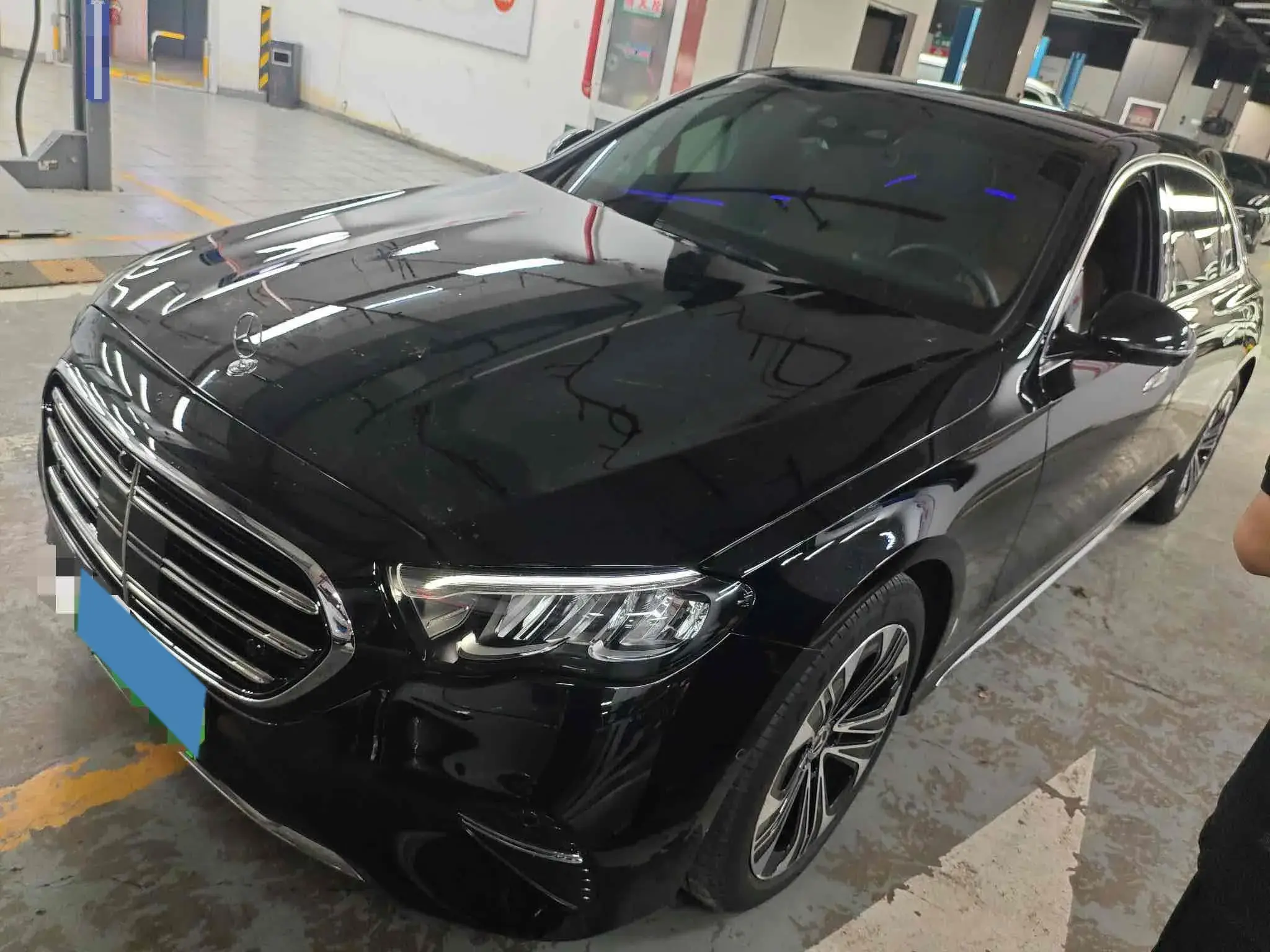 2024 MERCEDES-BENZ E view 1