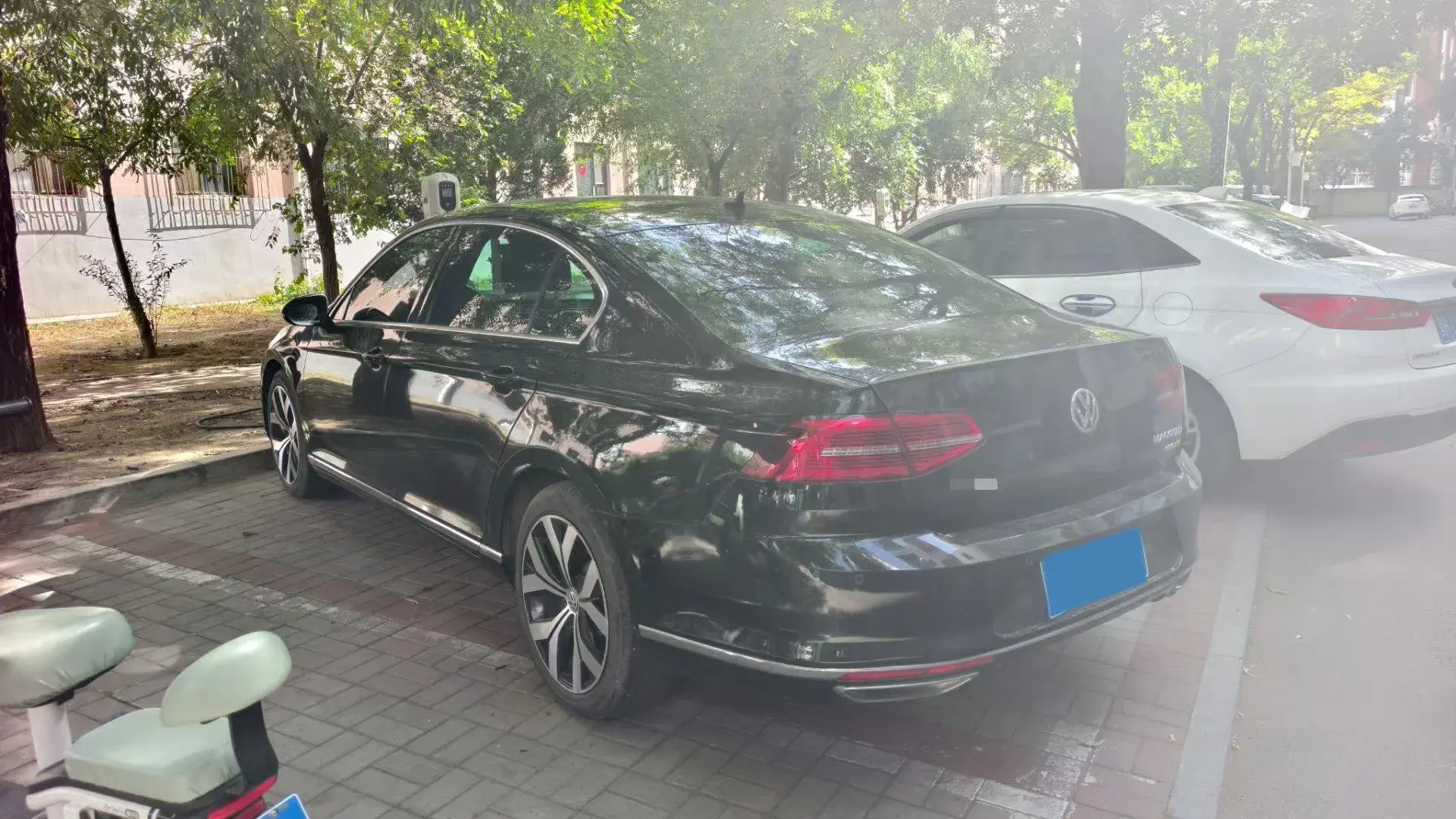 2018 VOLKSWAGEN MAGOTAN thumbnail 3