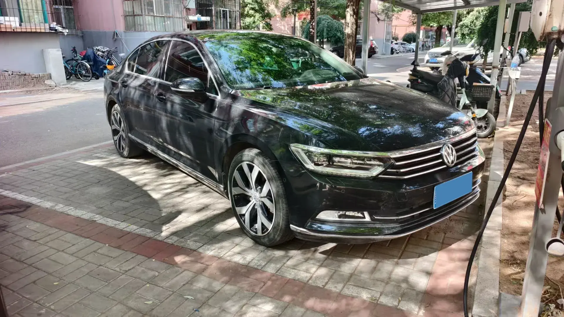 2018 VOLKSWAGEN MAGOTAN thumbnail 2