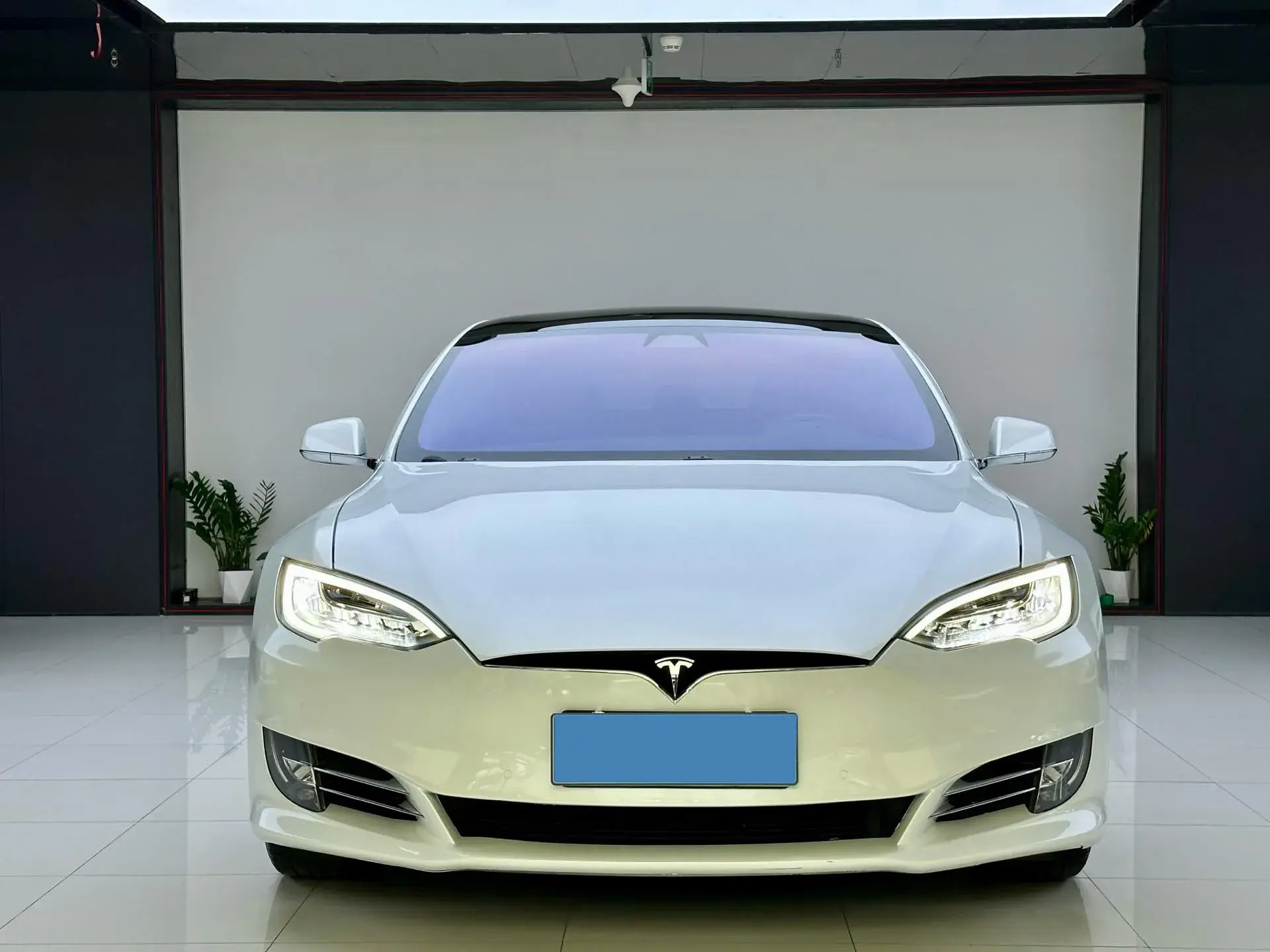 2017 TESLA MODEL thumbnail 3