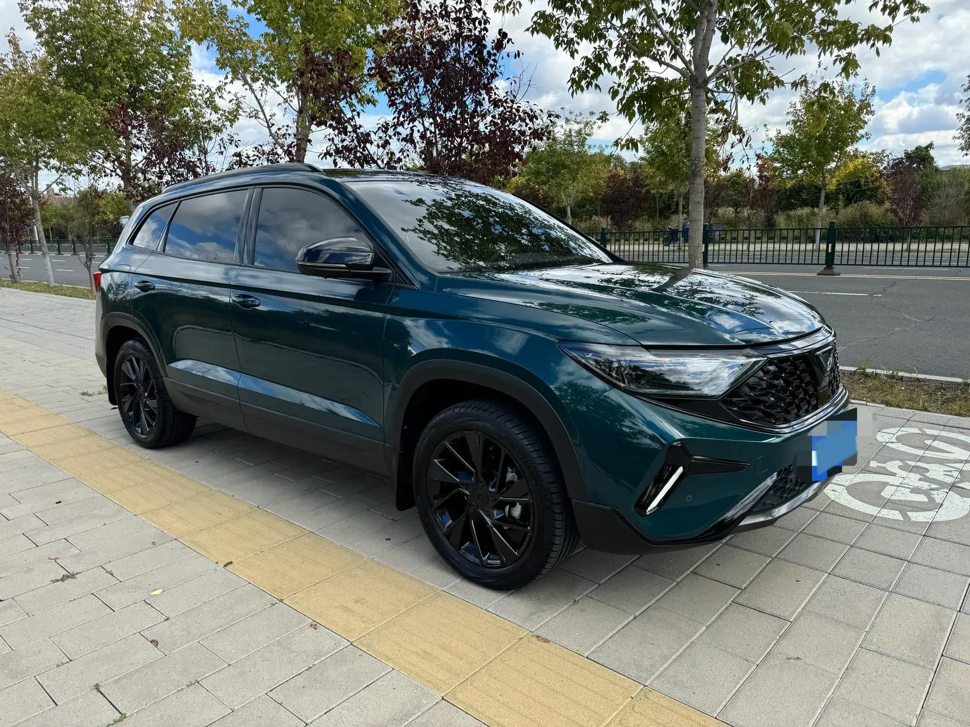 2022 JETTA VS7 thumbnail 3