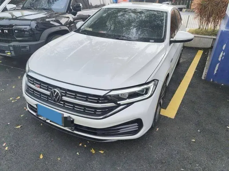 2025 VOLKSWAGEN SAGITAR view 1