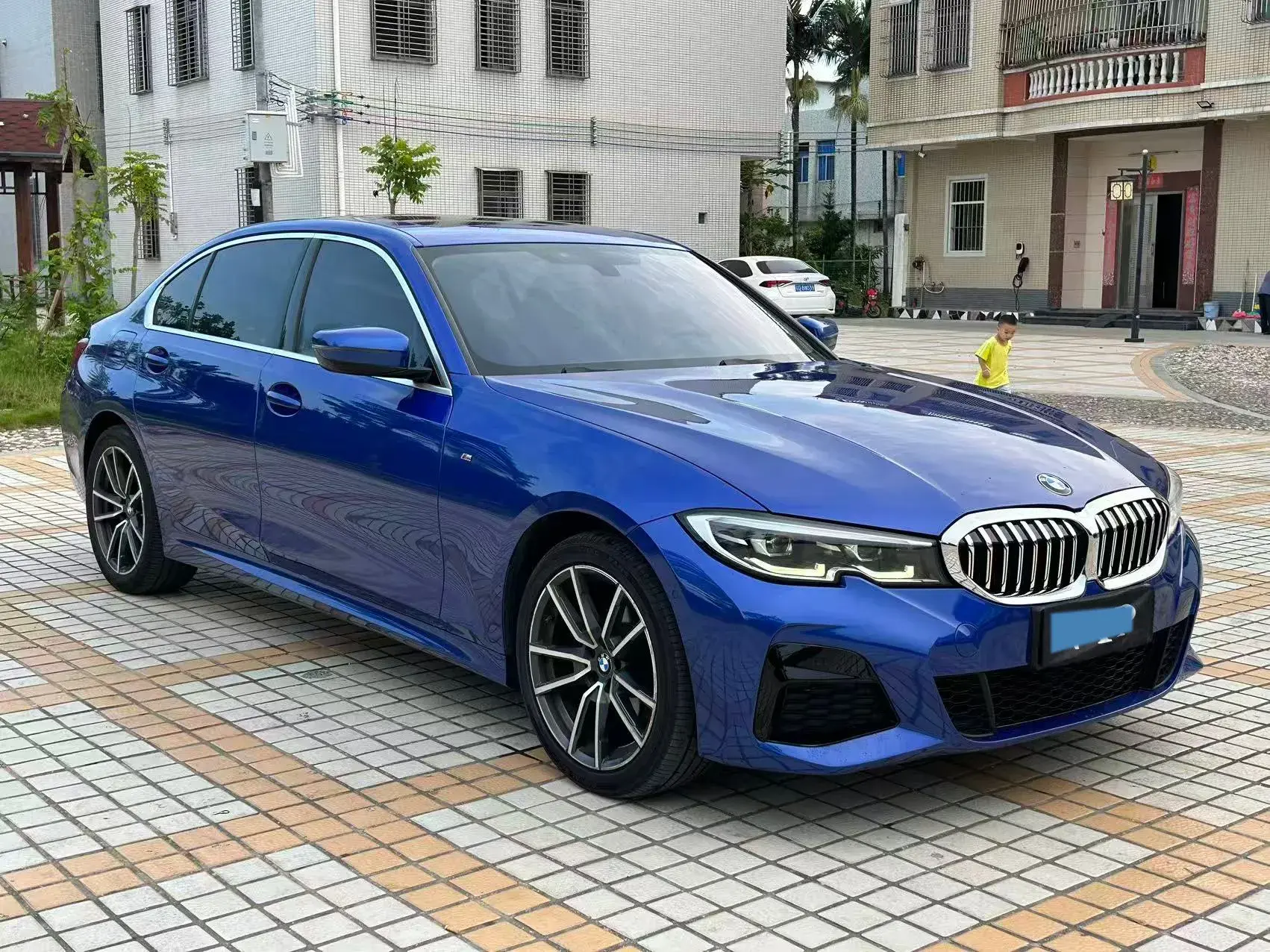 2020 BMW 3 thumbnail 3