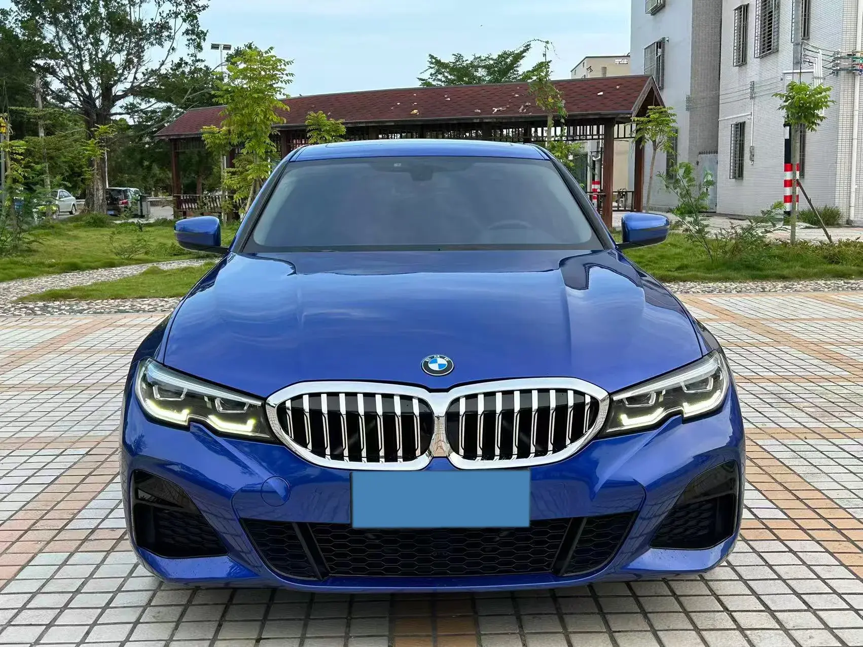 2020 BMW 3 thumbnail 2