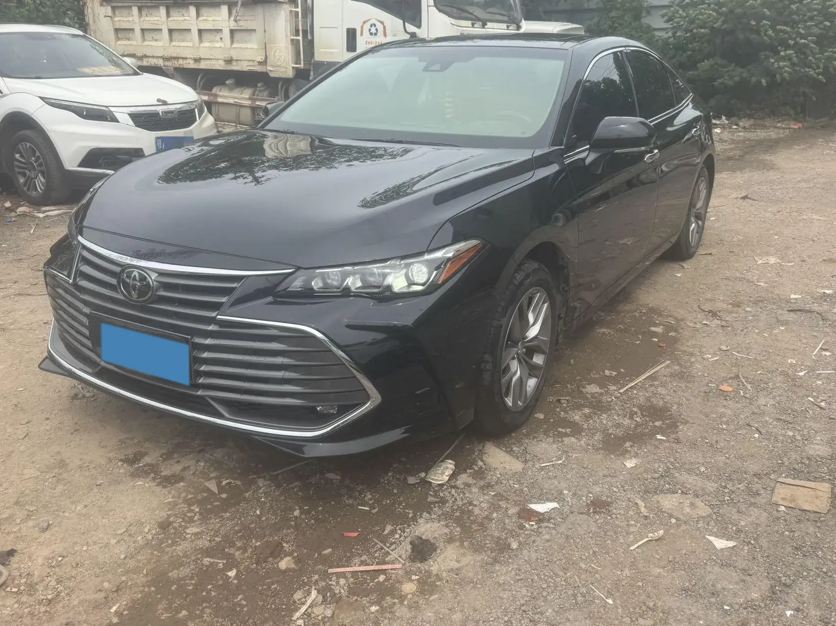 2021 TOYOTA AVALON view 1