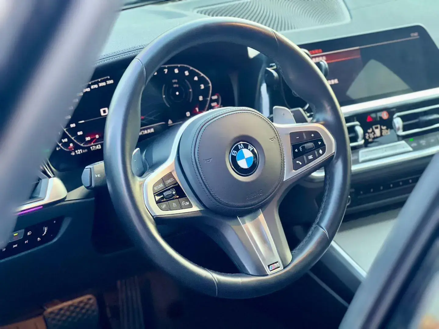 2022 BMW 3 thumbnail 2