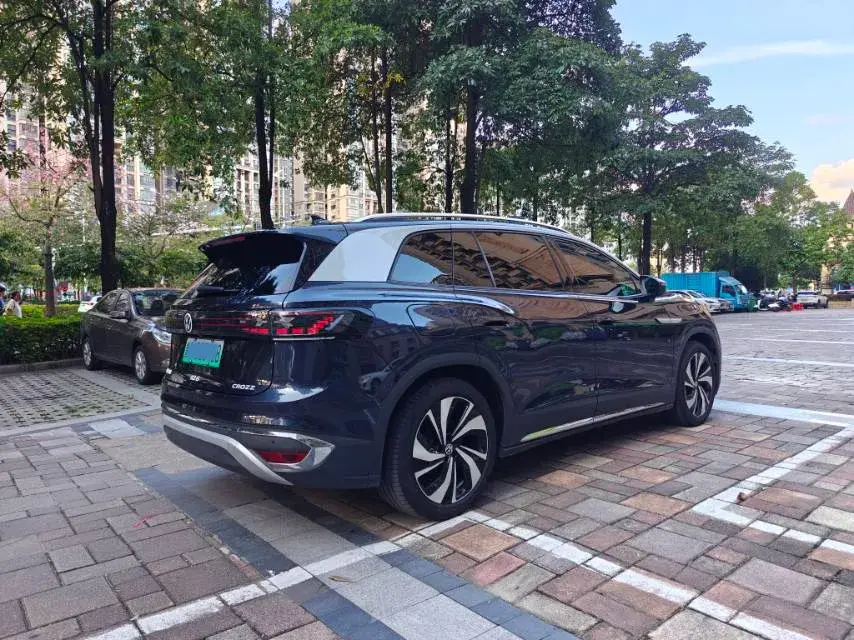 2022 VOLKSWAGEN ID.6 thumbnail 4