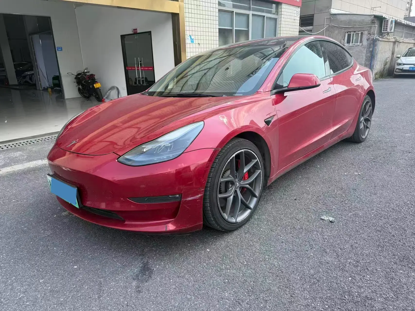 2020 TESLA MODEL view 1