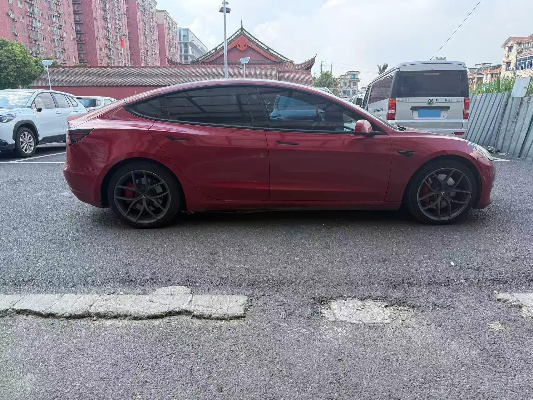 2020 TESLA MODEL thumbnail 4