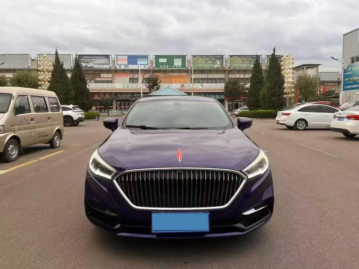 2018 HONGQI H5 thumbnail 2