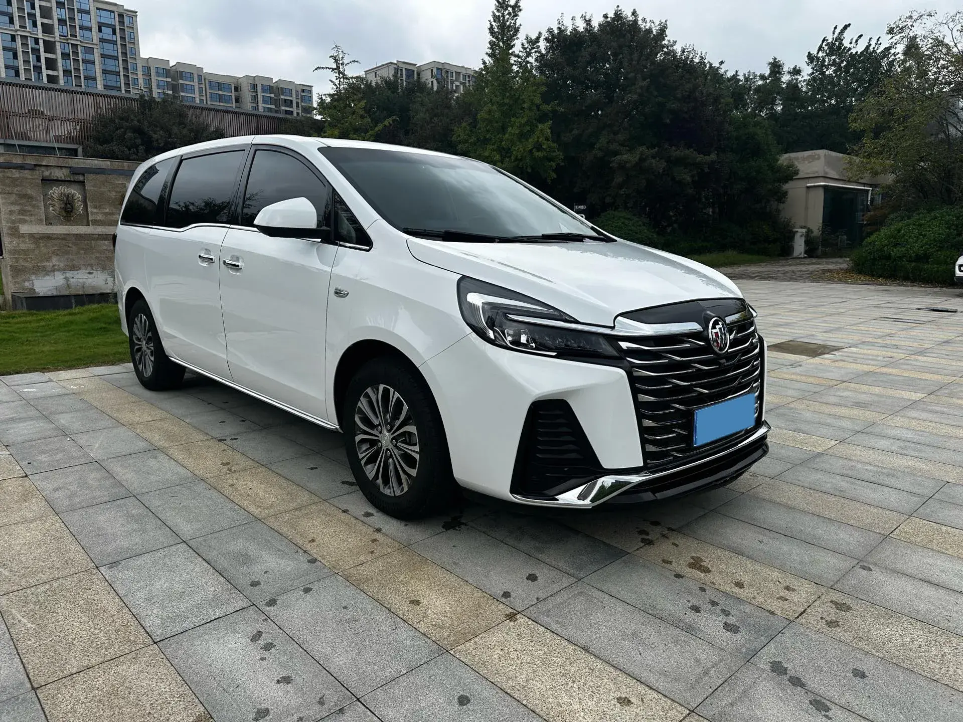 2023 BUICK GL8 thumbnail 3